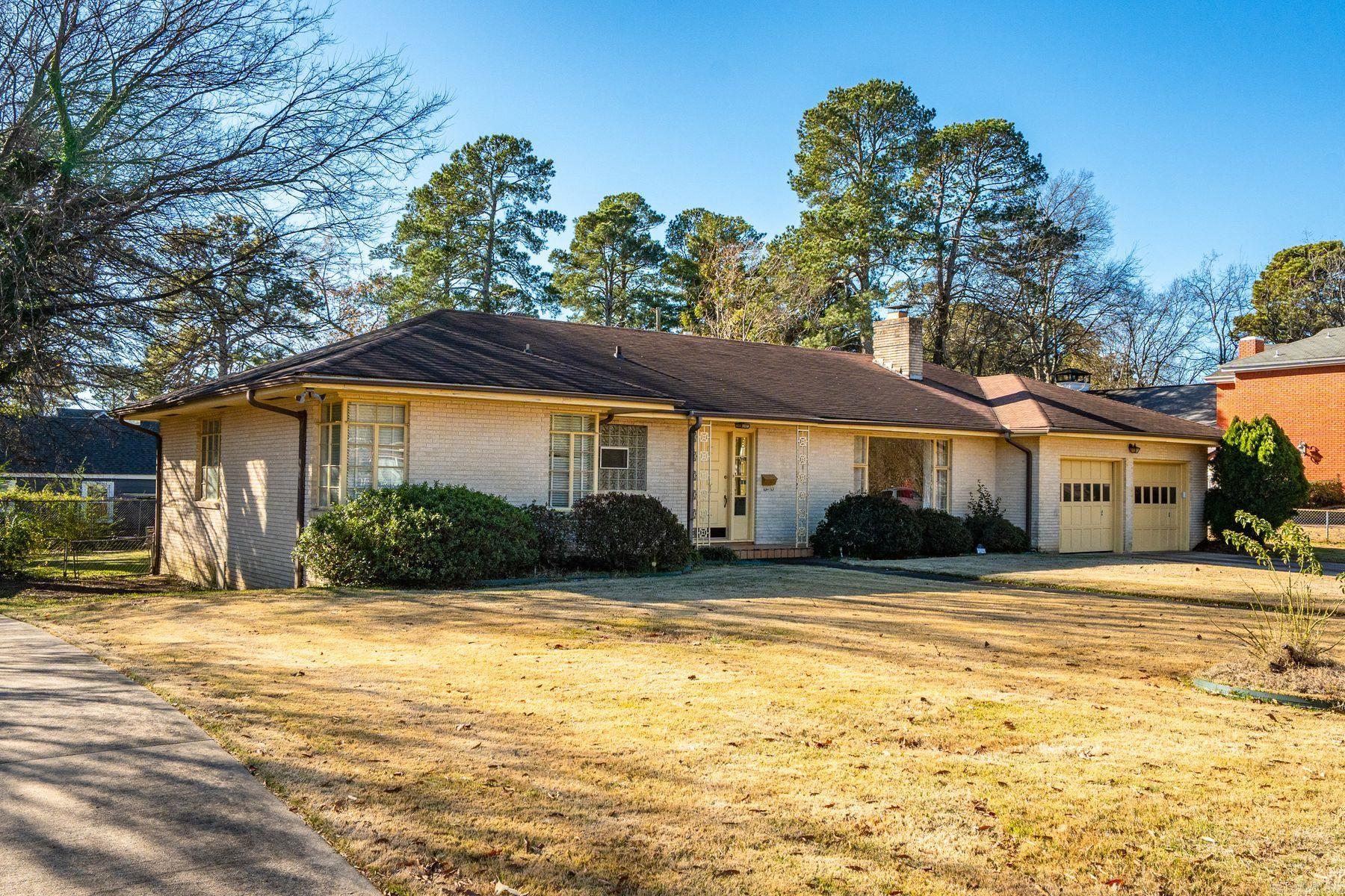 206 Trivista Left Street
