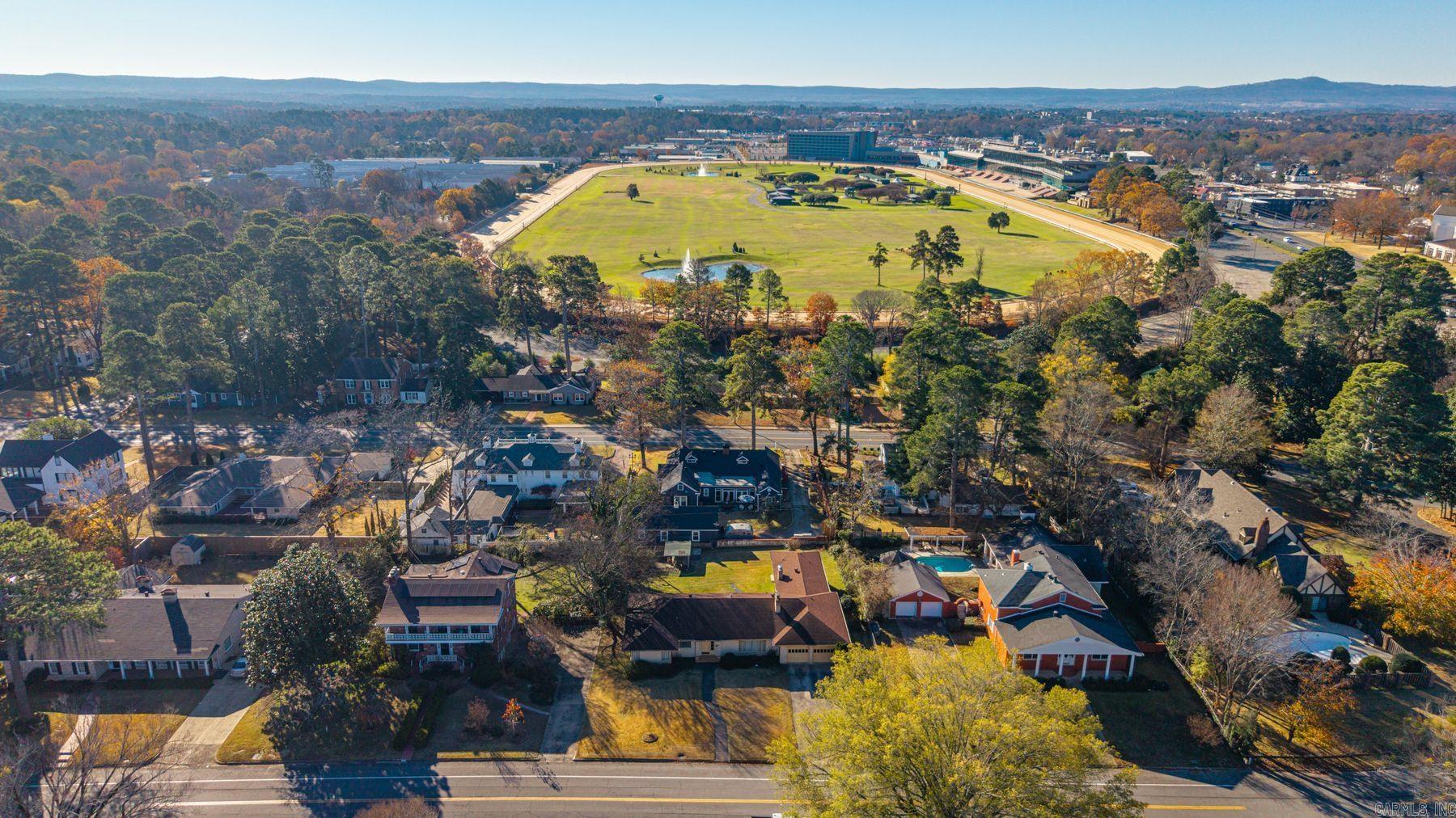 206 Trivista Left Street