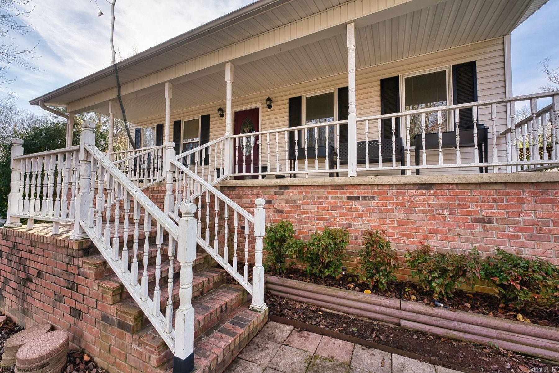843 Bellaire Drive