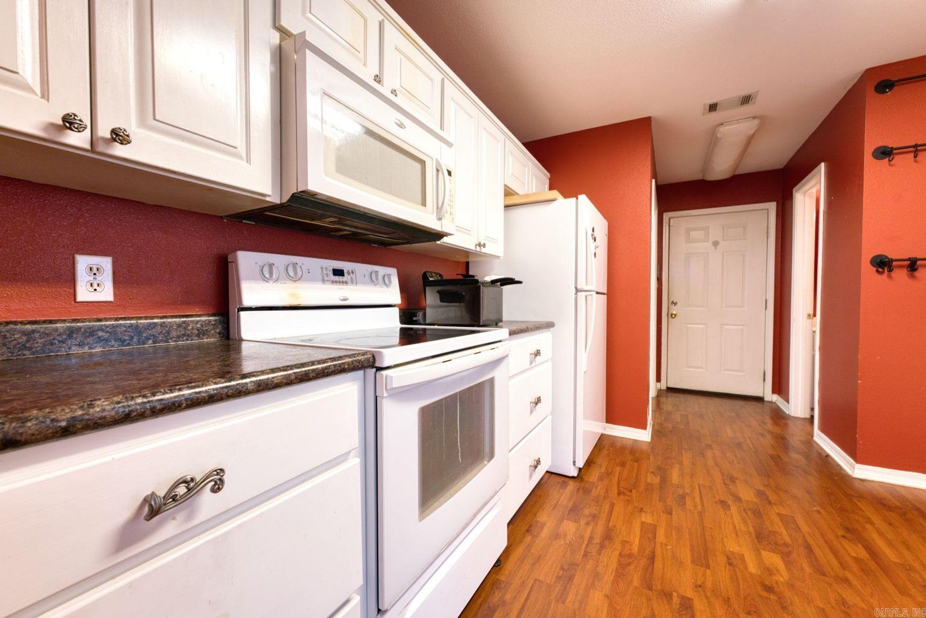 843 Bellaire Drive