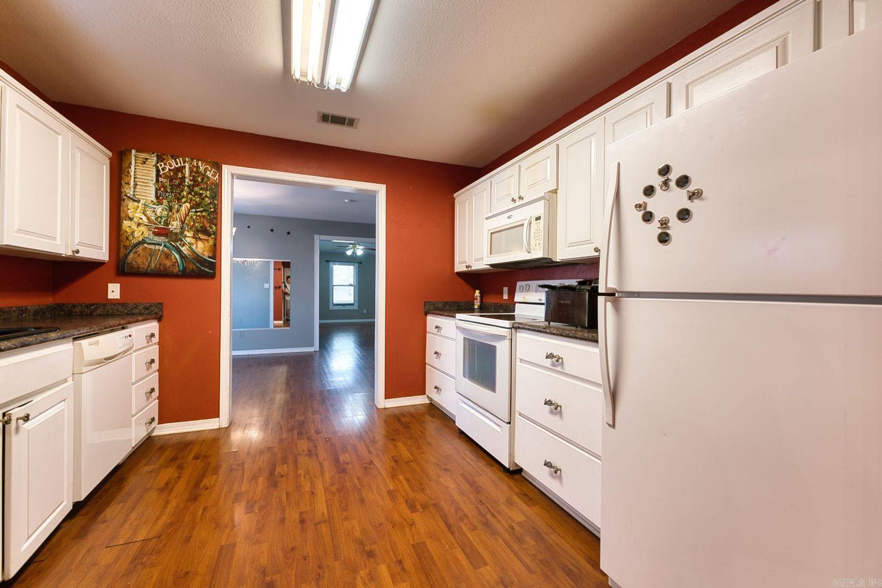 843 Bellaire Drive