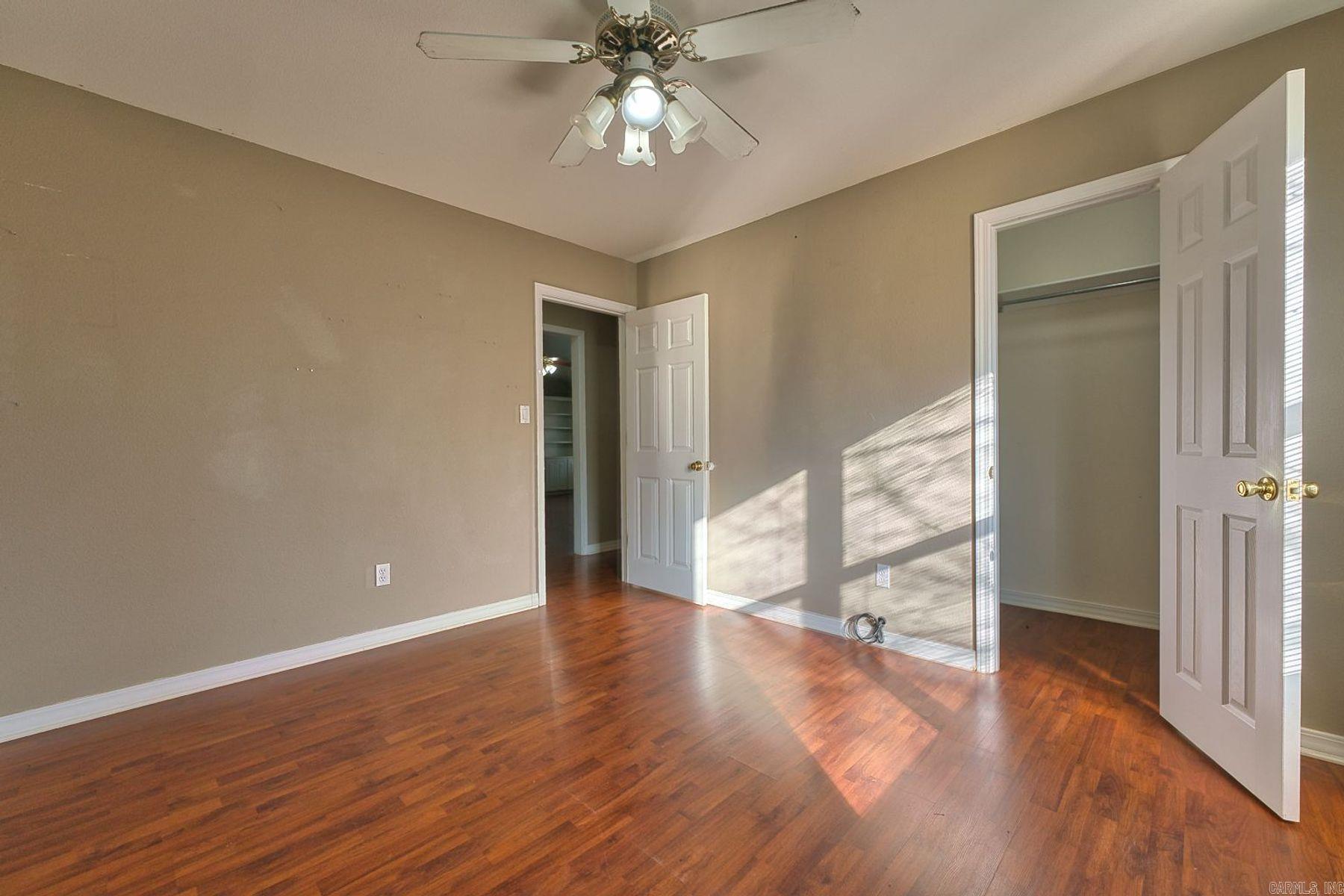 843 Bellaire Drive