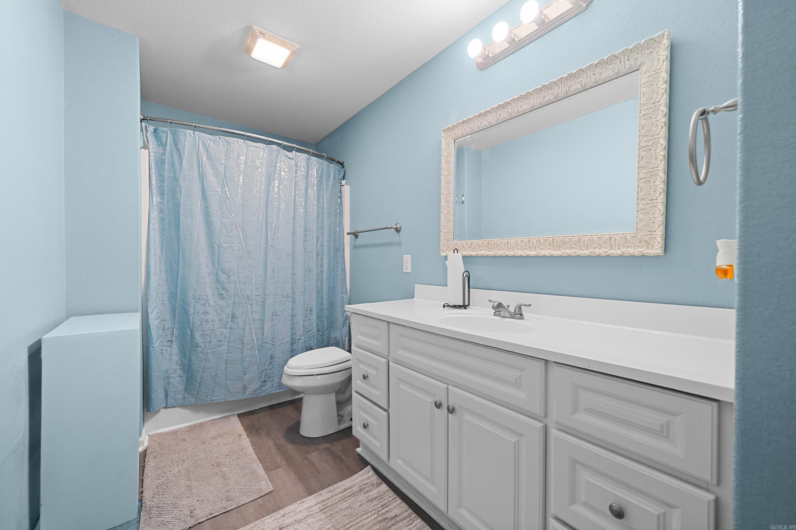 210 Leatherwood Loop