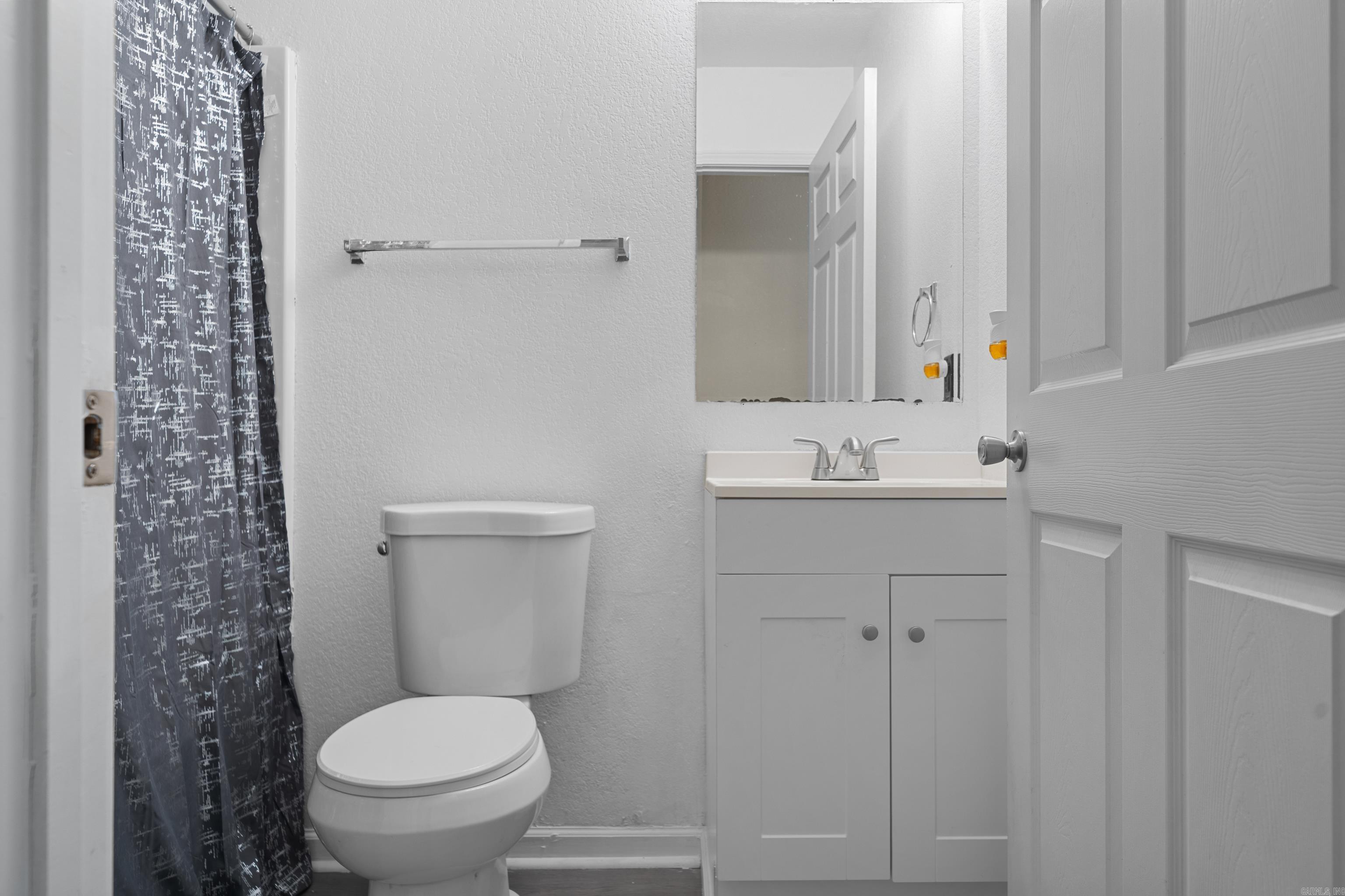 210 Leatherwood Loop