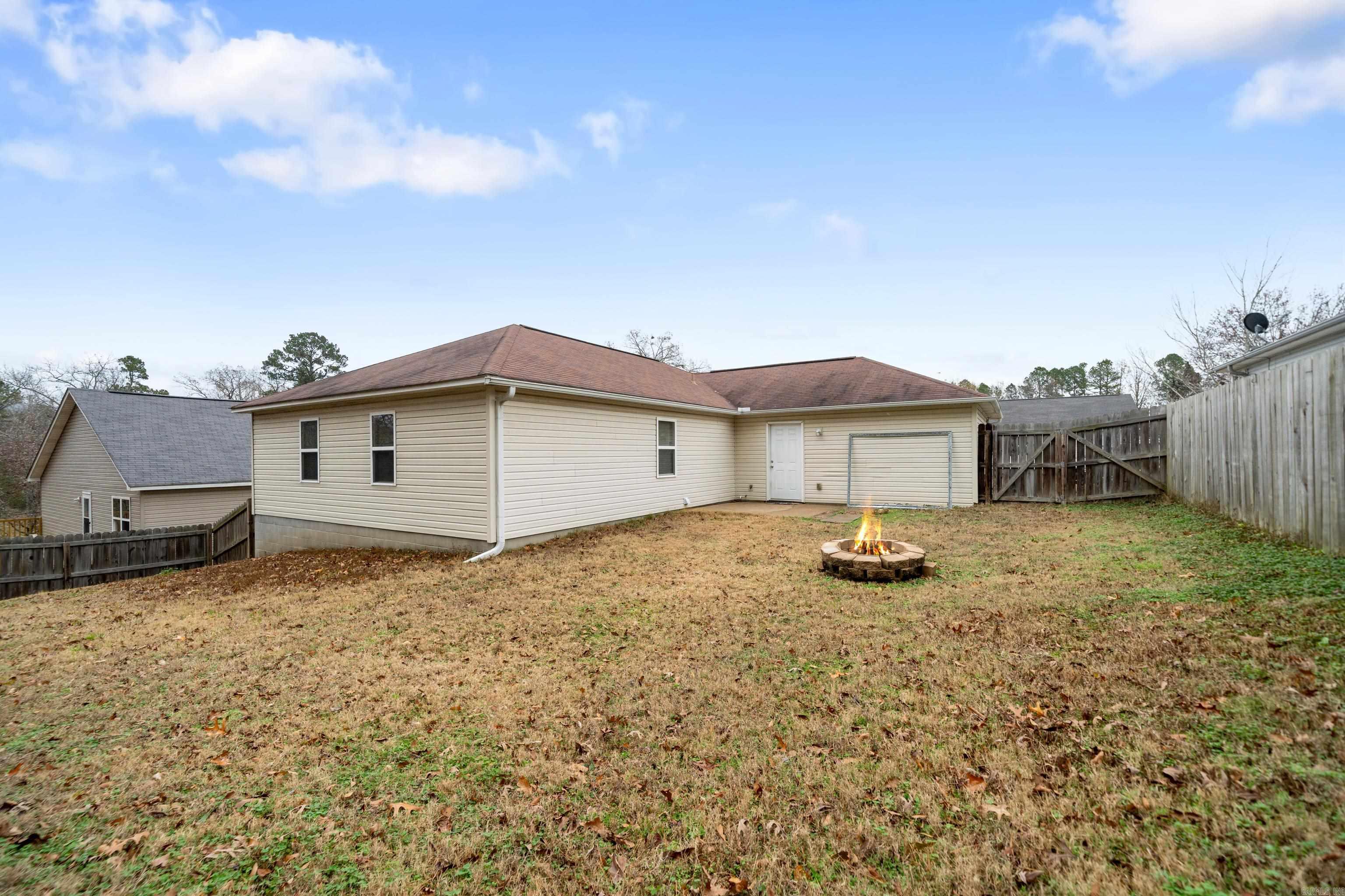 210 Leatherwood Loop