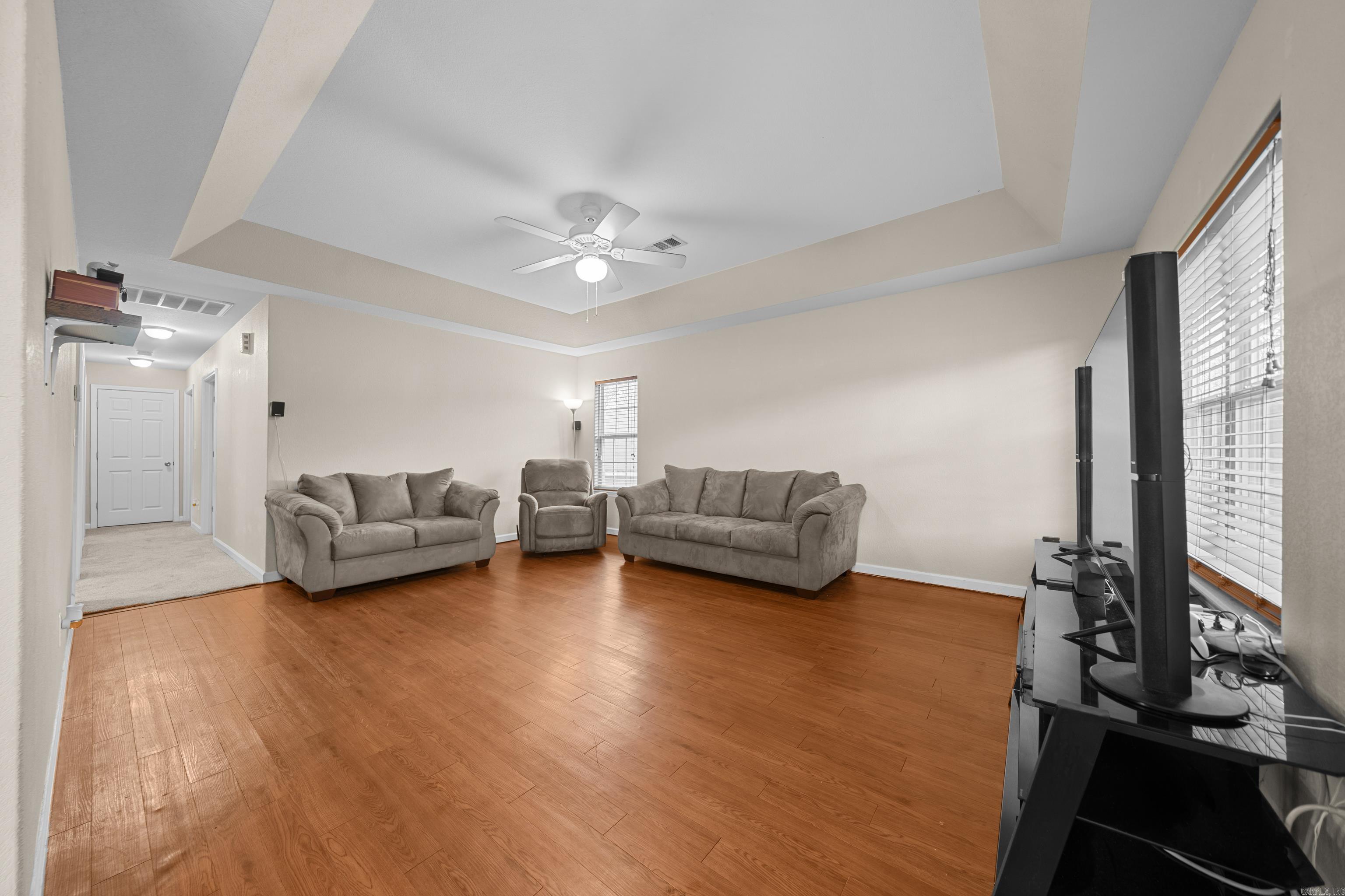 210 Leatherwood Loop