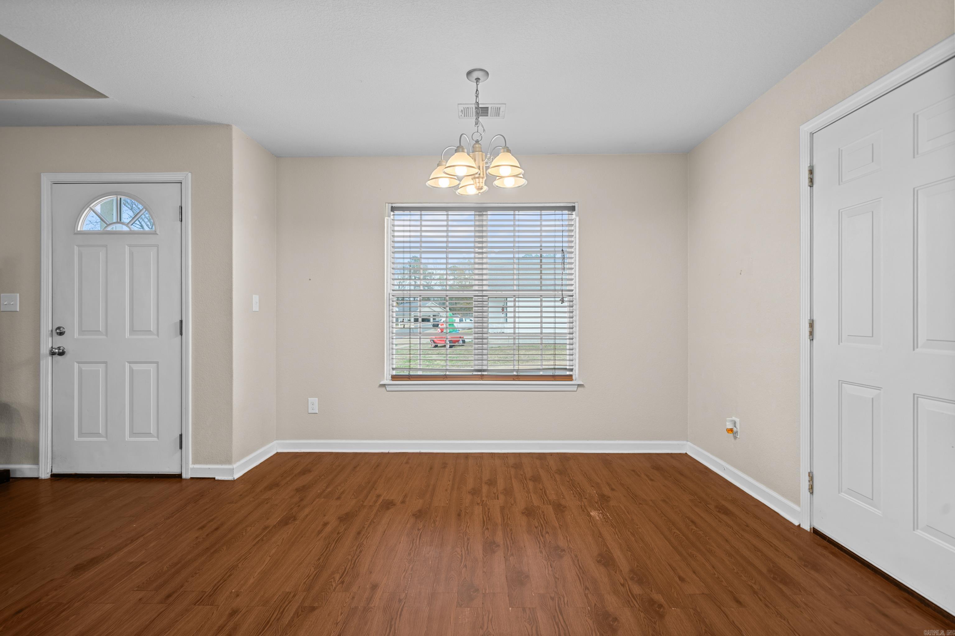 210 Leatherwood Loop