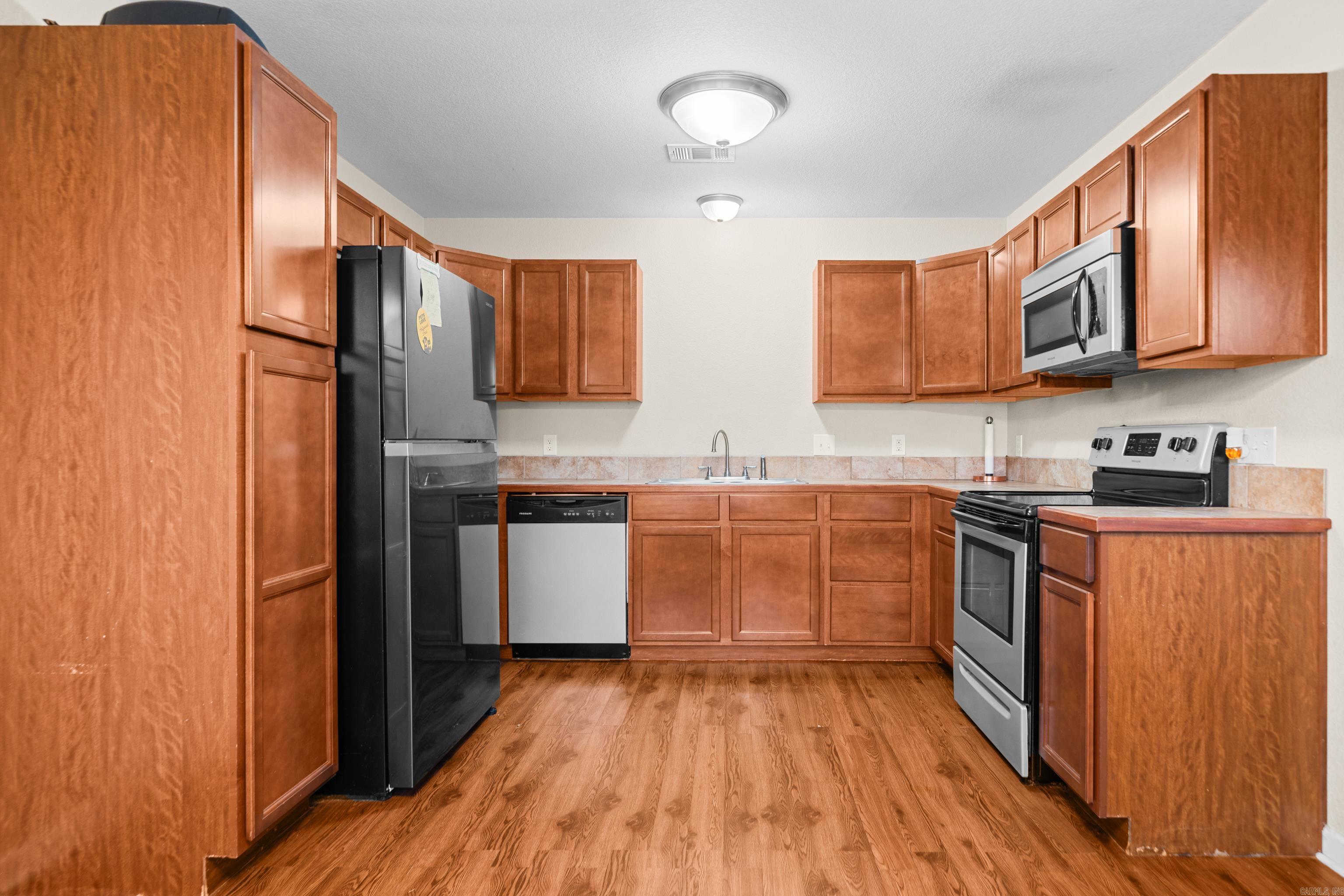 210 Leatherwood Loop