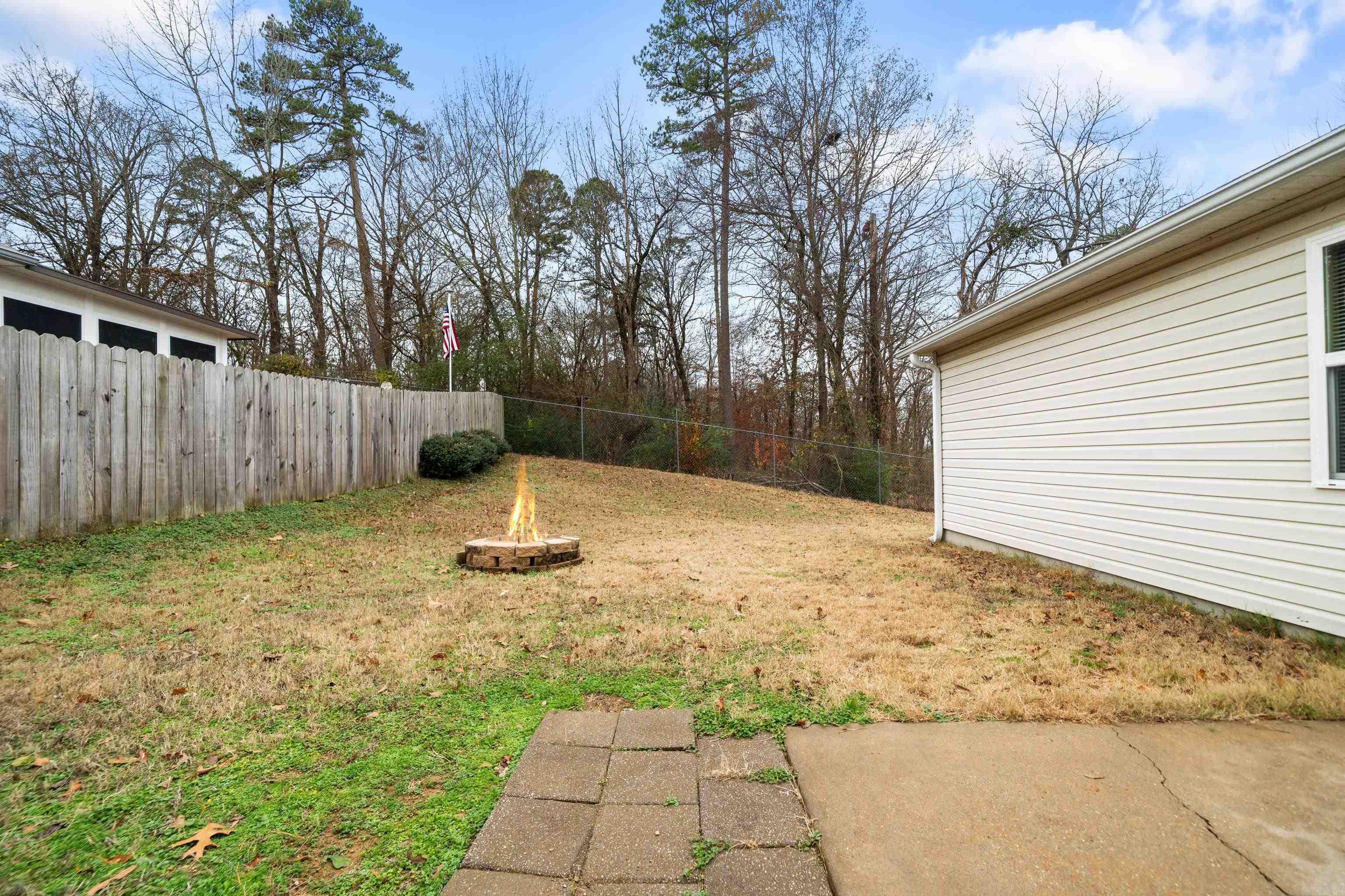 210 Leatherwood Loop