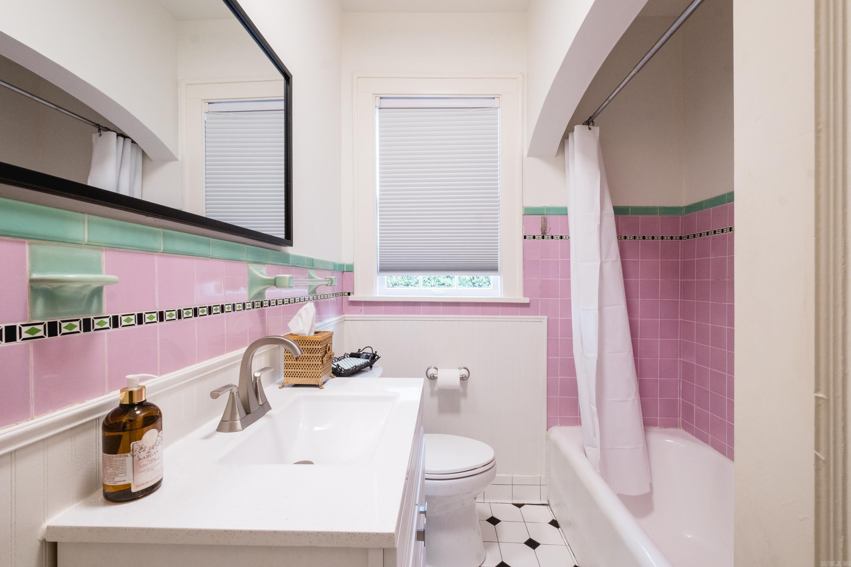 1816 N Jackson Street