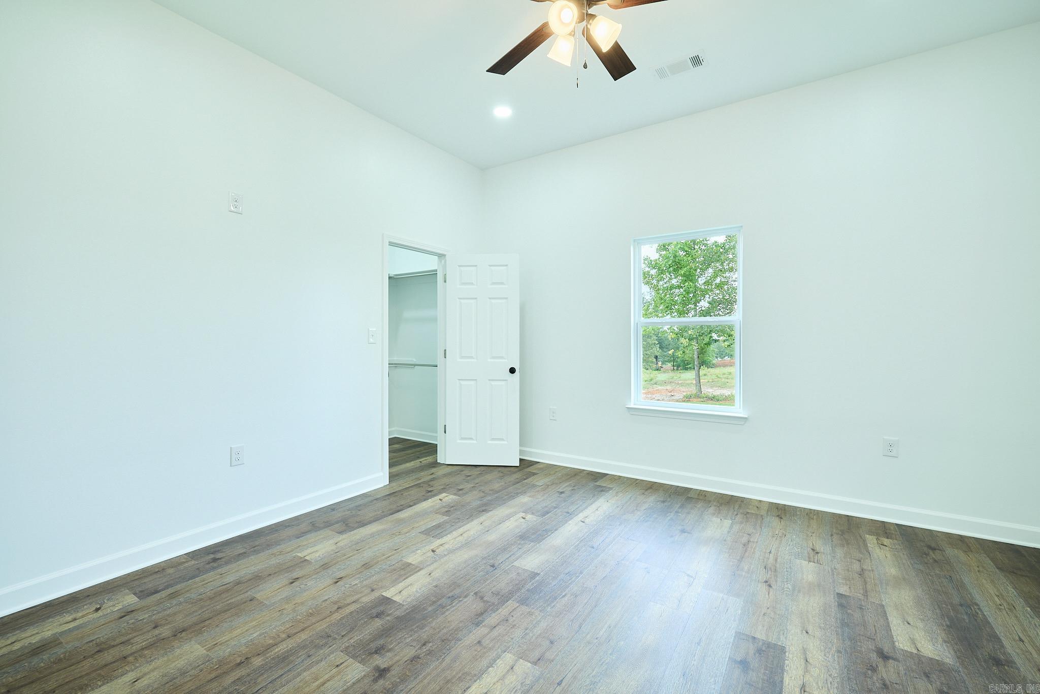 4007 Creek Top