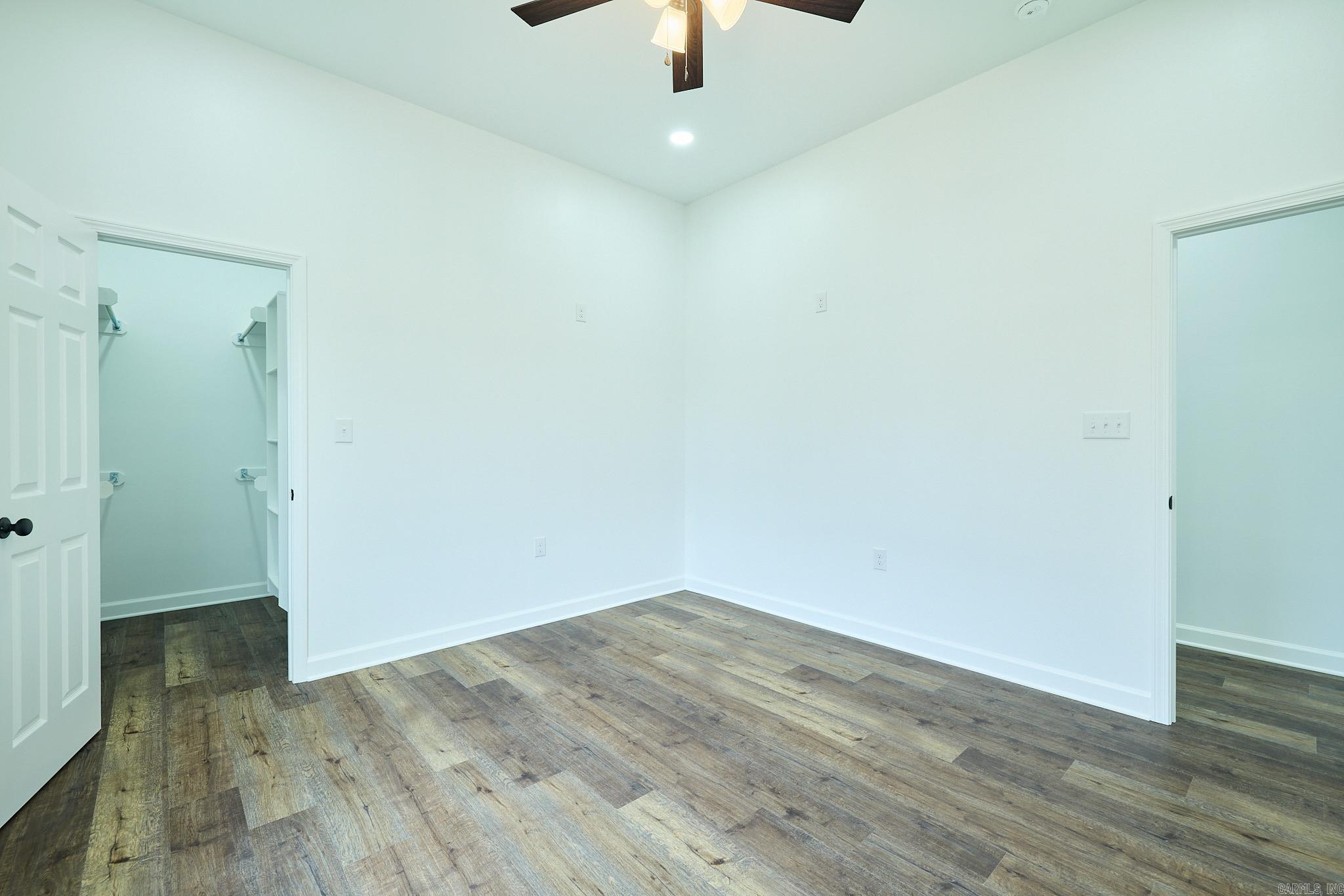 4007 Creek Top