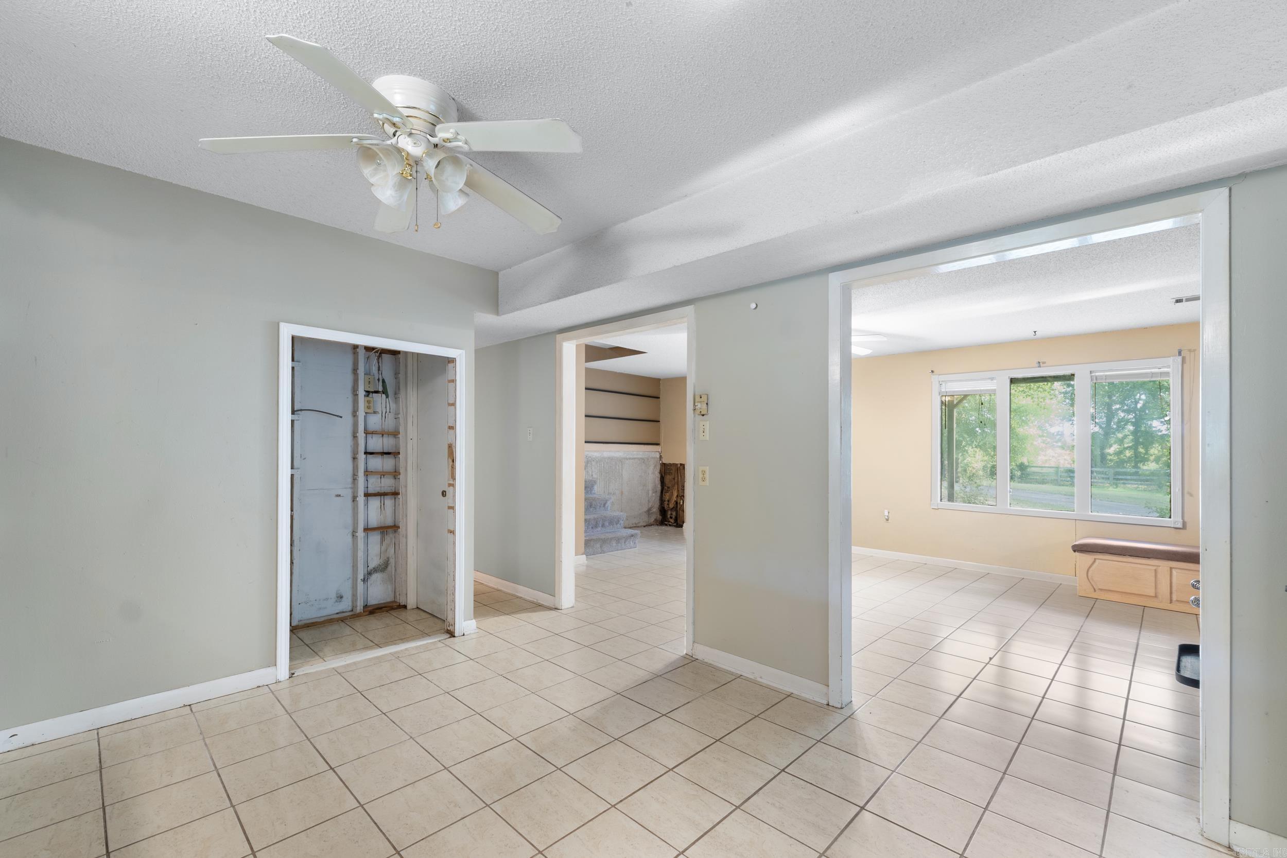45 E Pleasant Valley Road