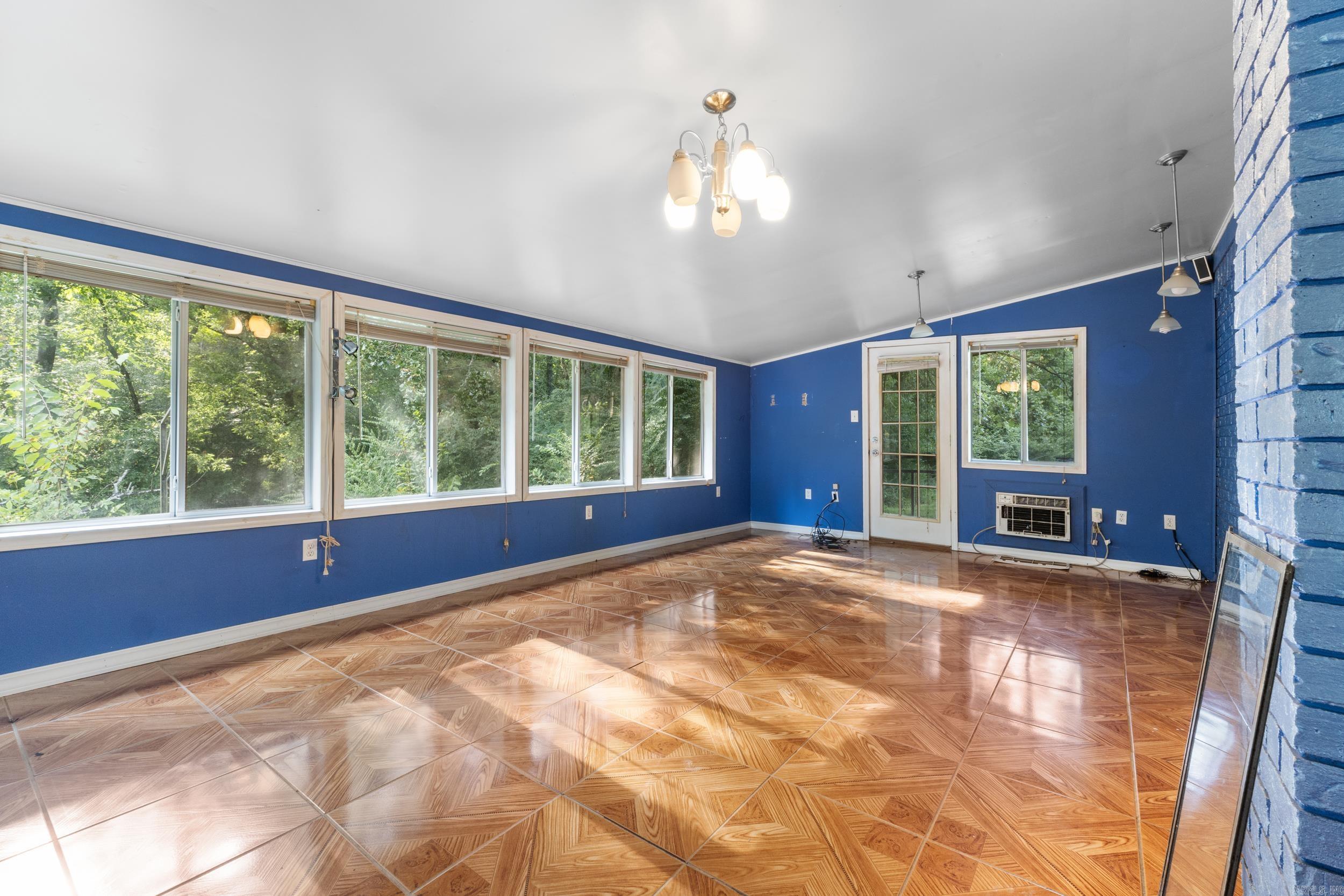 45 E Pleasant Valley Road