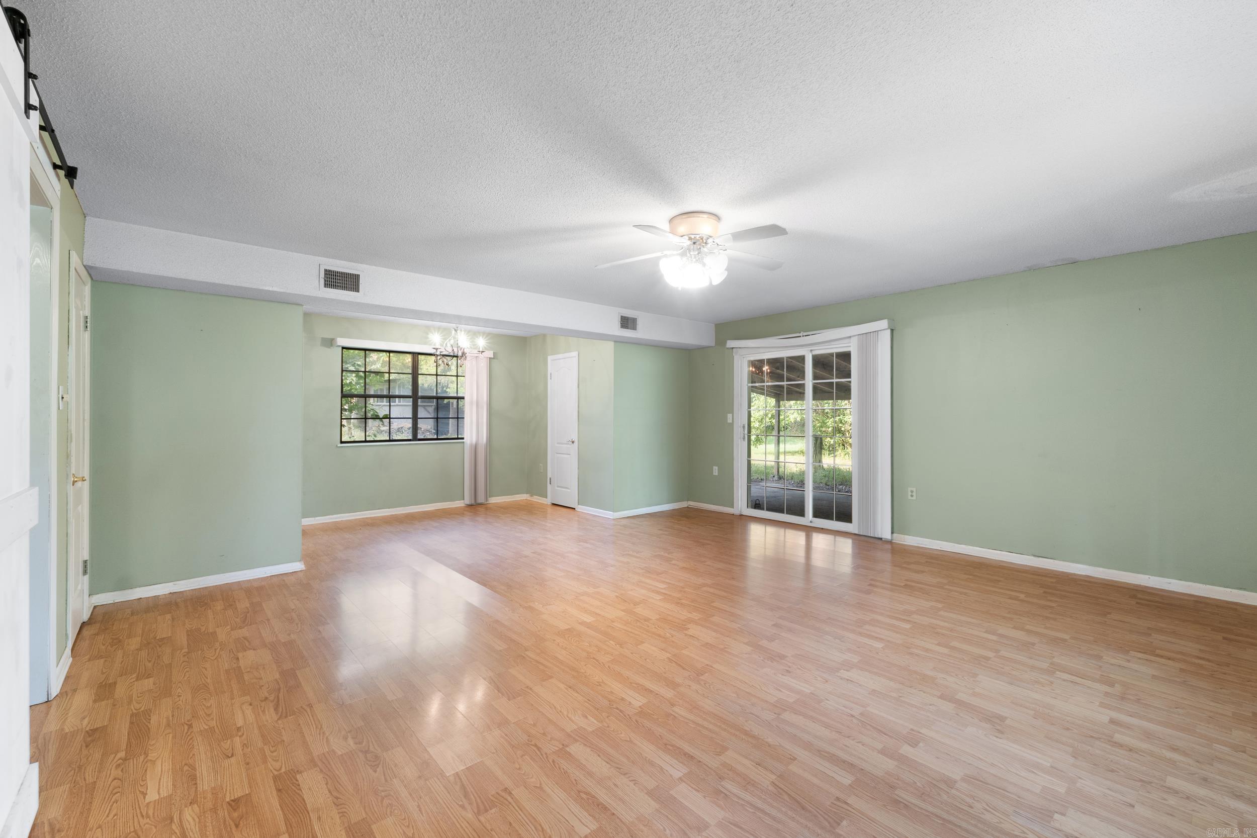 45 E Pleasant Valley Road