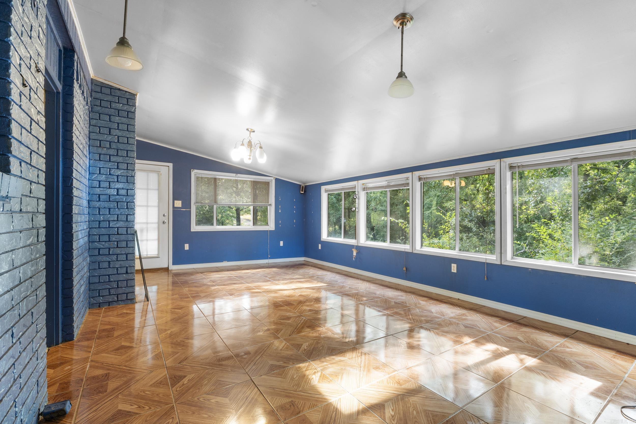 45 E Pleasant Valley Road