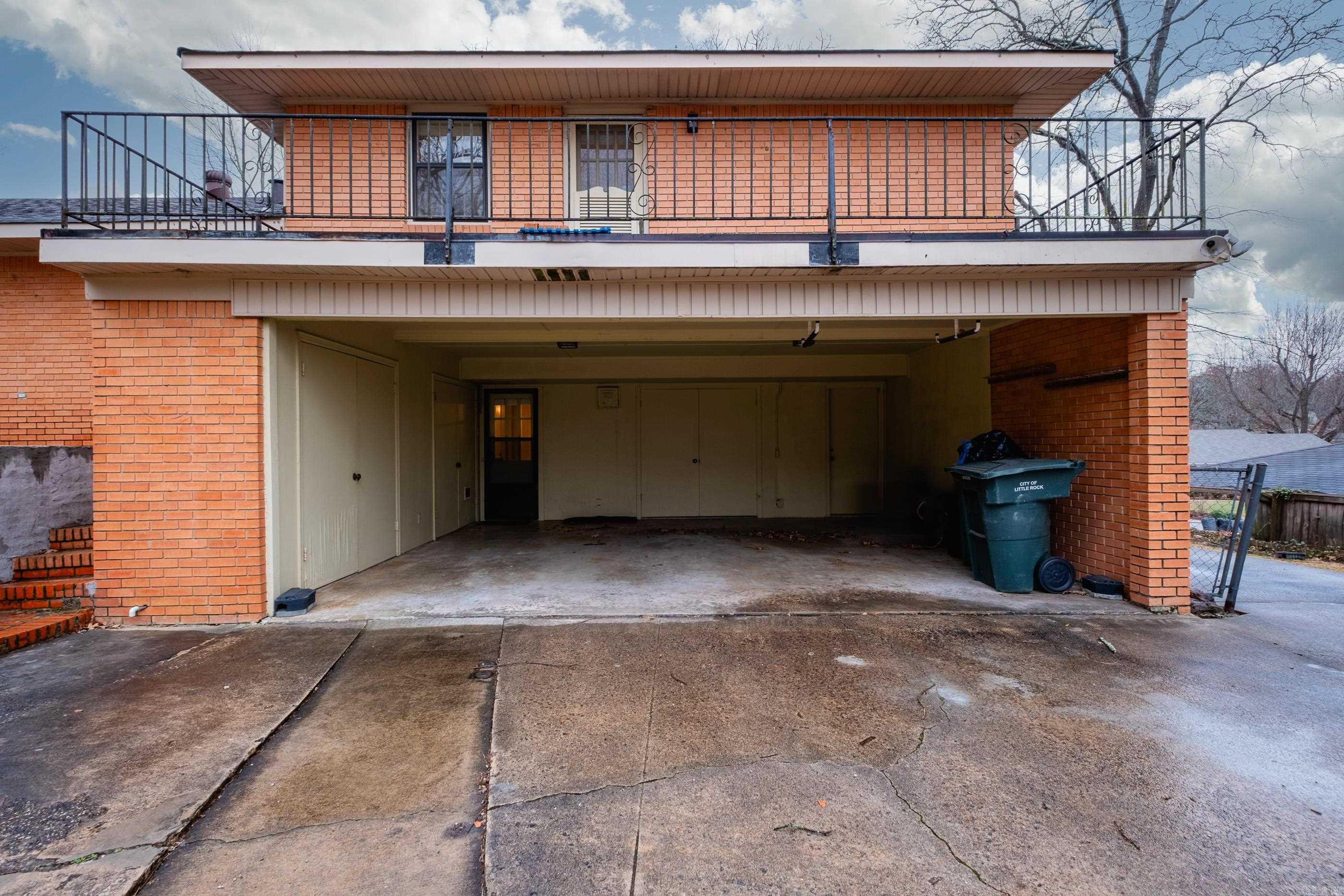 521 McAdoo Street