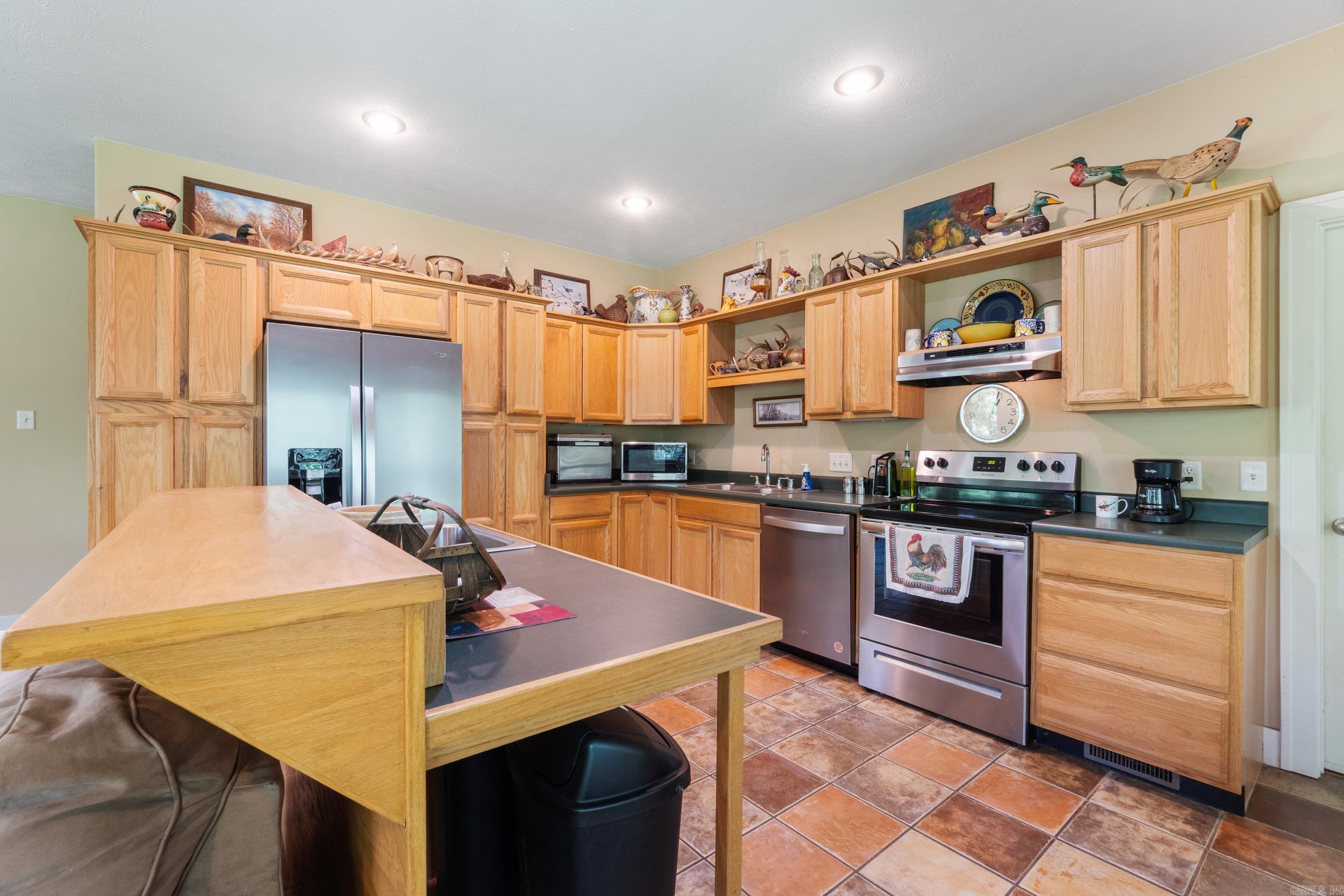 290 MILL POND RD