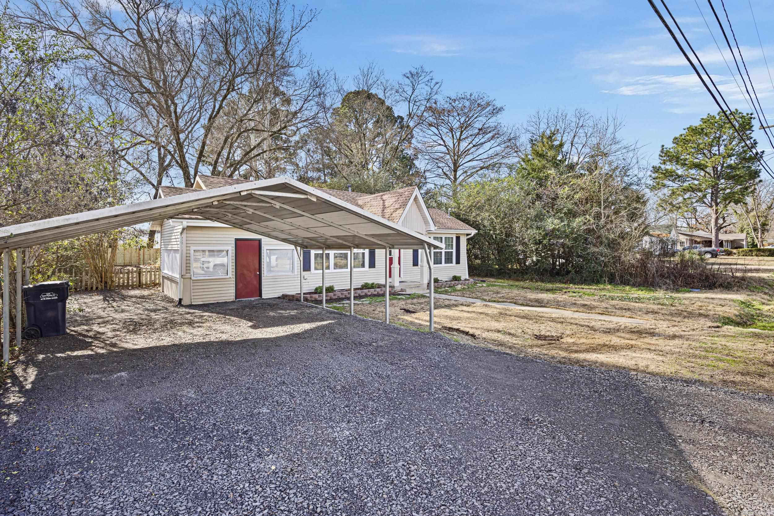 610 NE 2nd