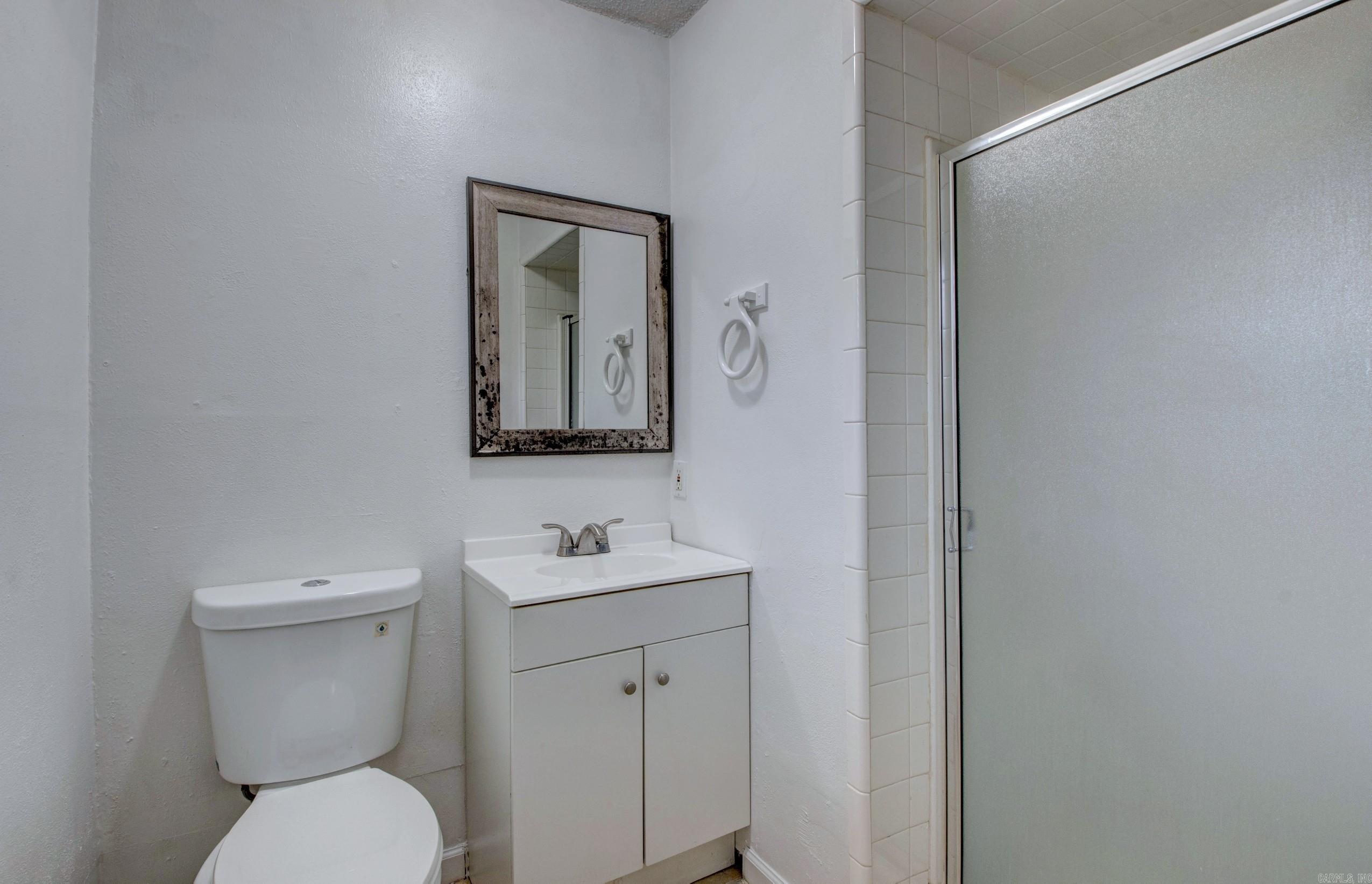 48 Parkridge Dr