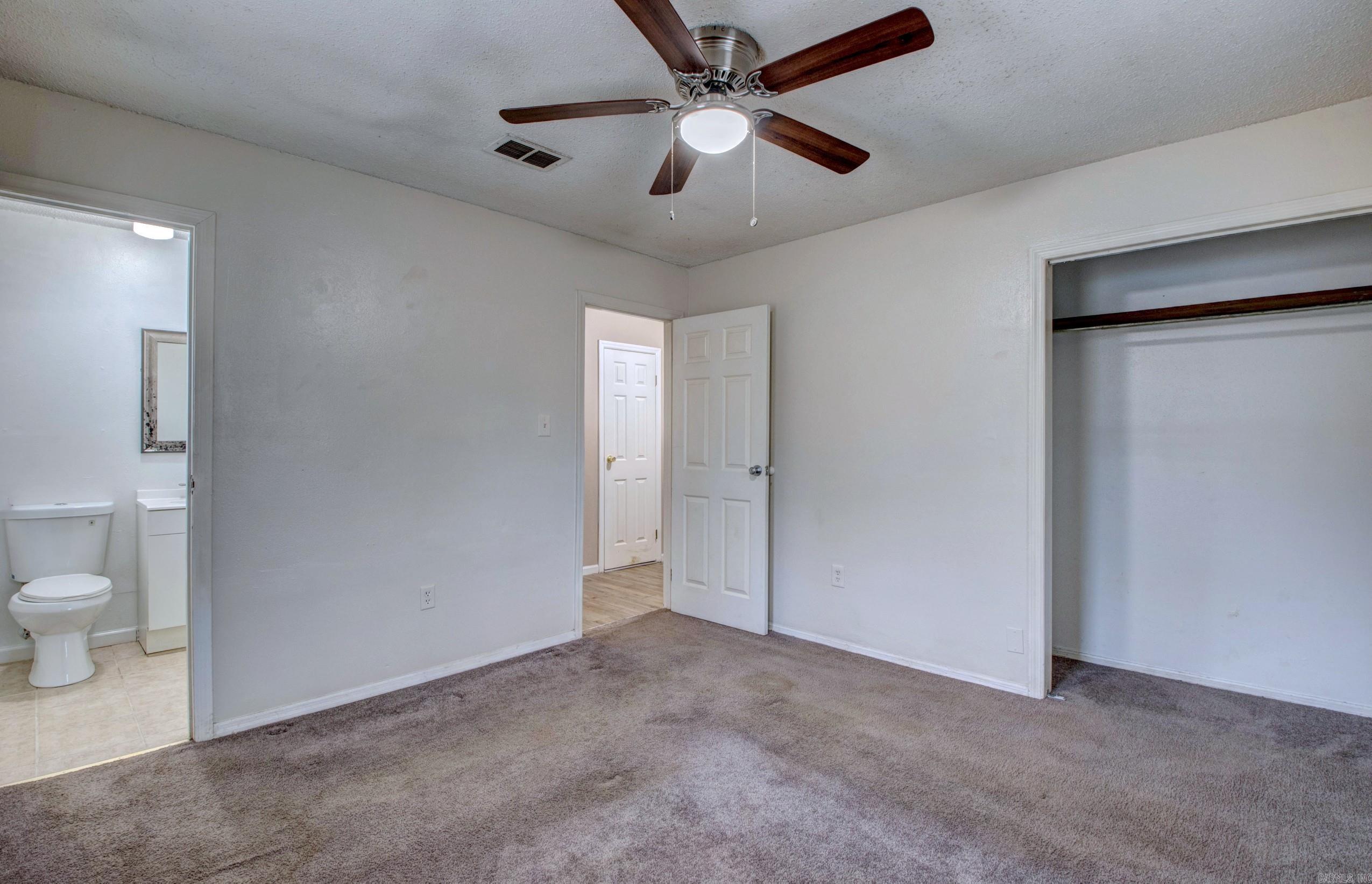 48 Parkridge Dr