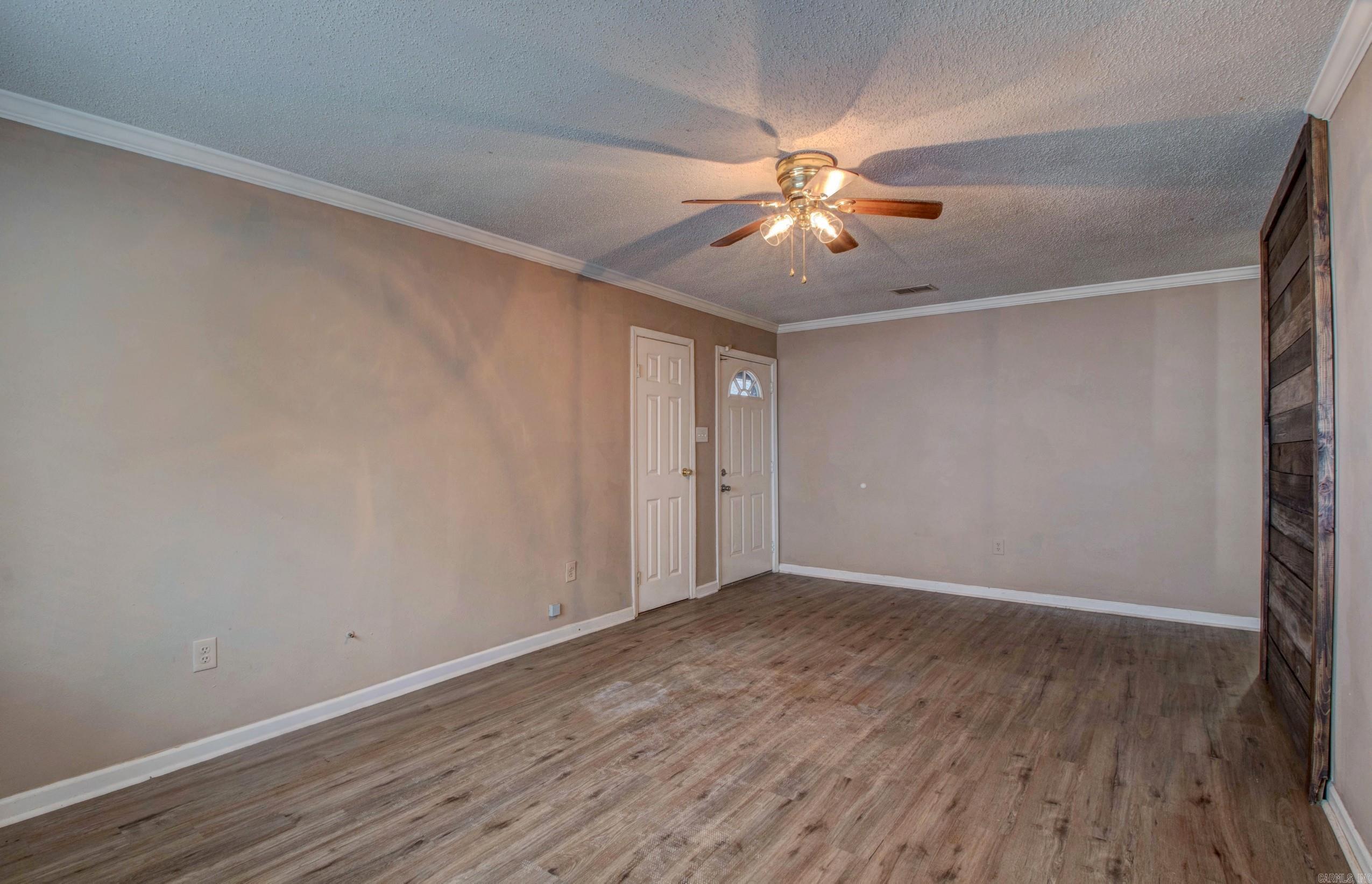 48 Parkridge Dr
