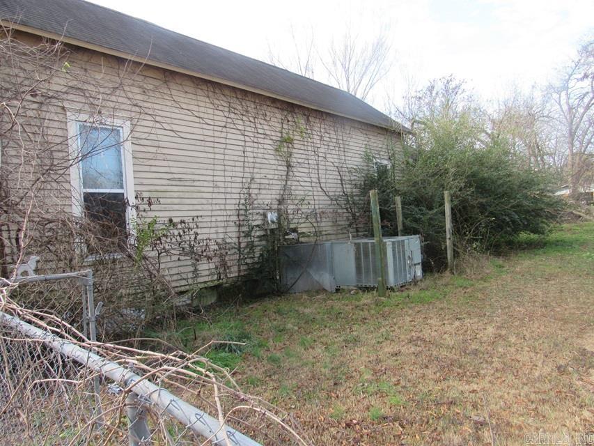 318 Depot St