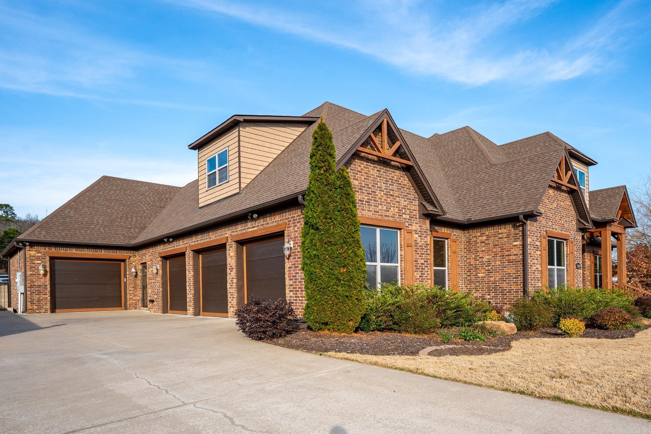 5340 Plantation Cove