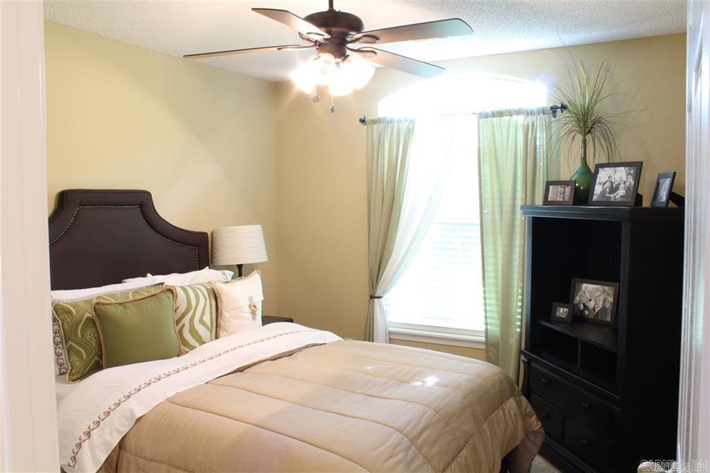 4005 Hummingbird Cove