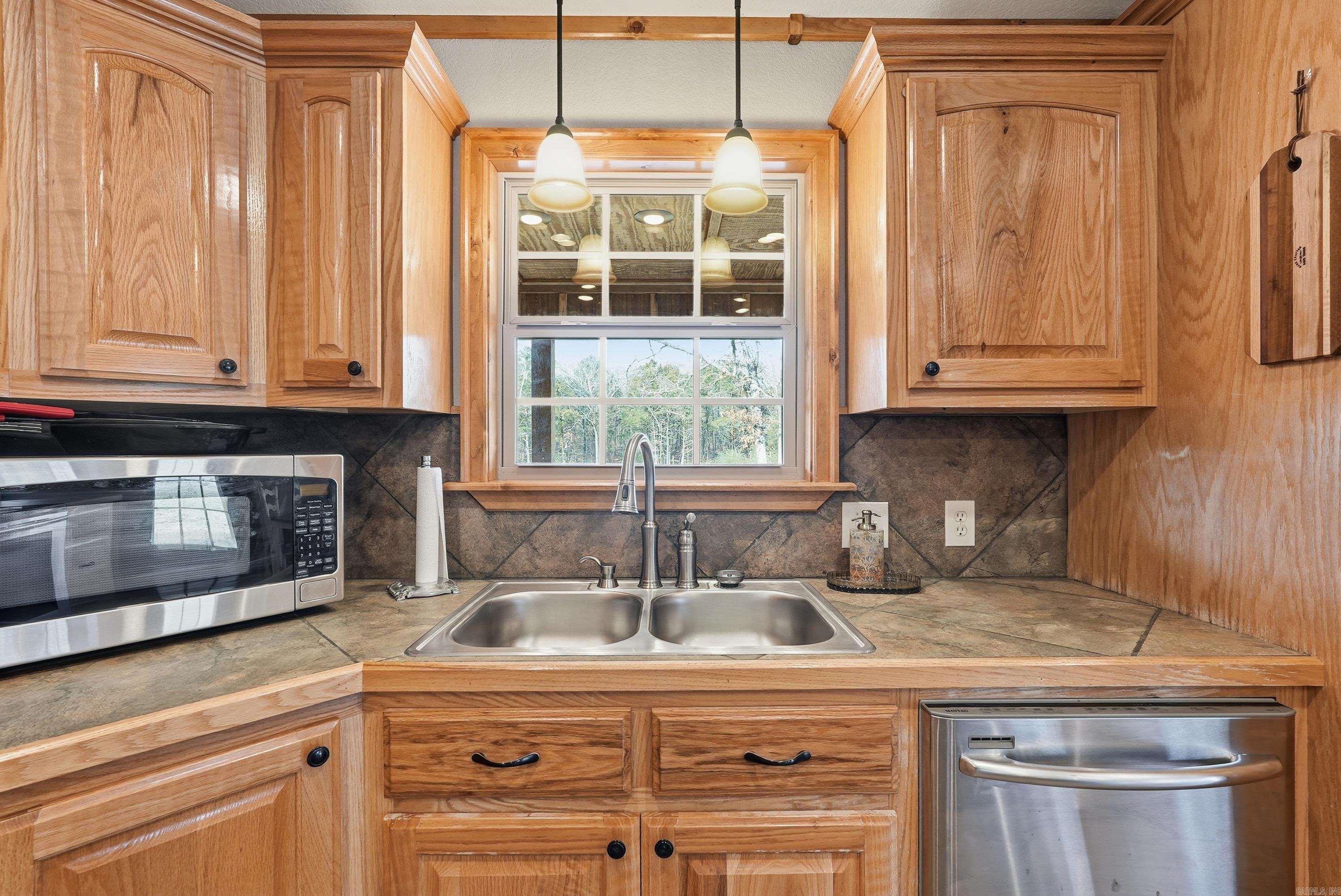 18 Kenwood Cove