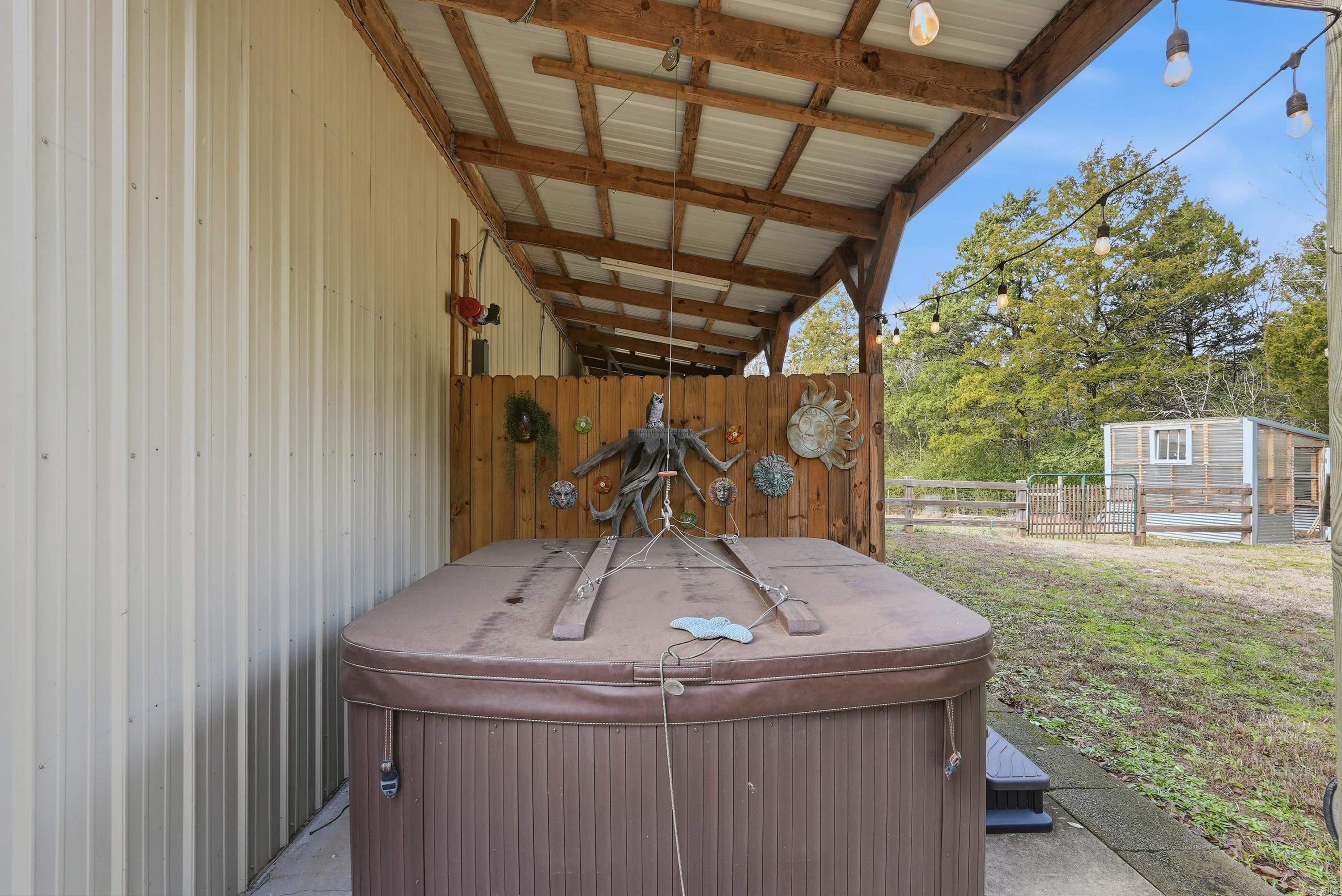 18 Kenwood Cove