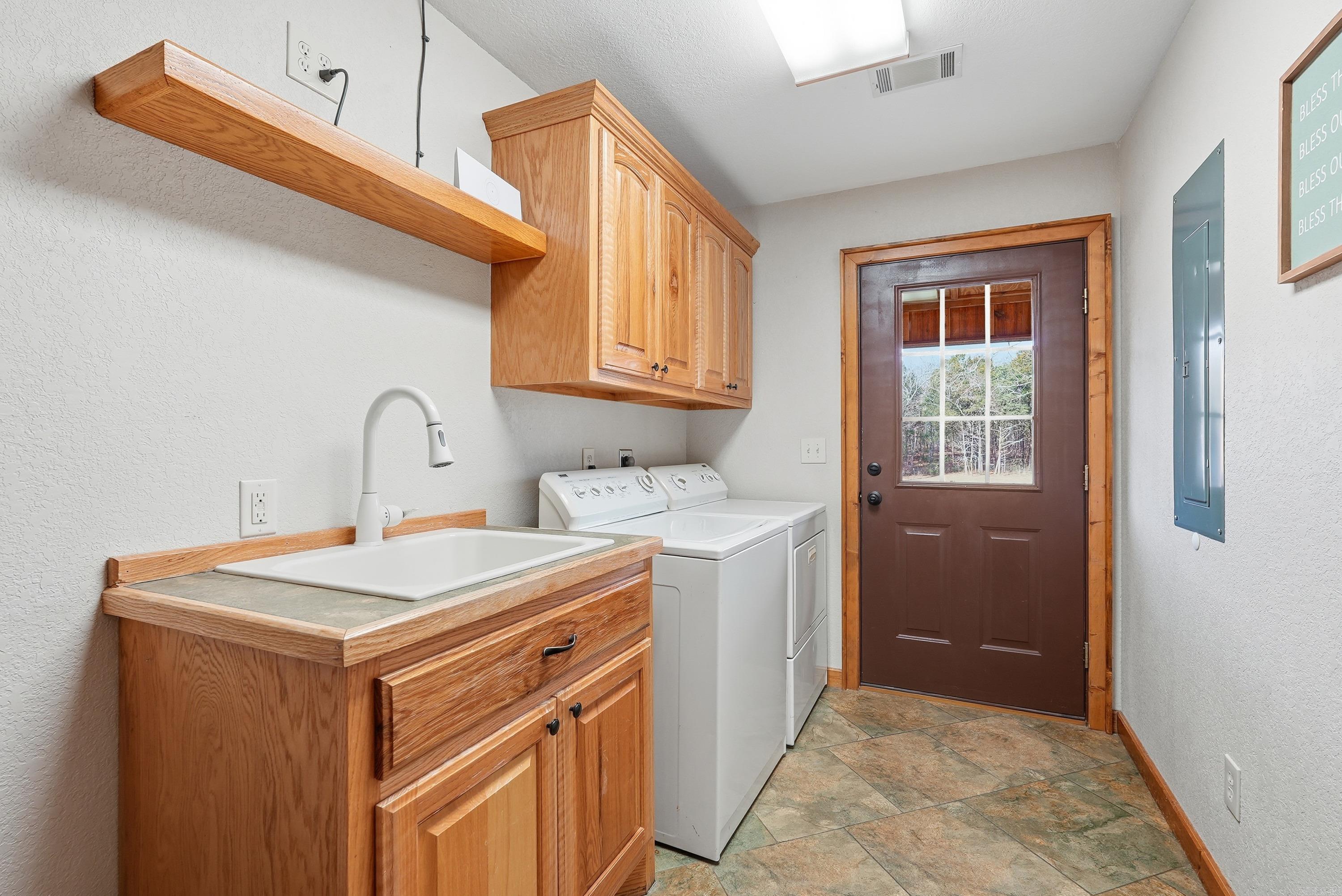 18 Kenwood Cove