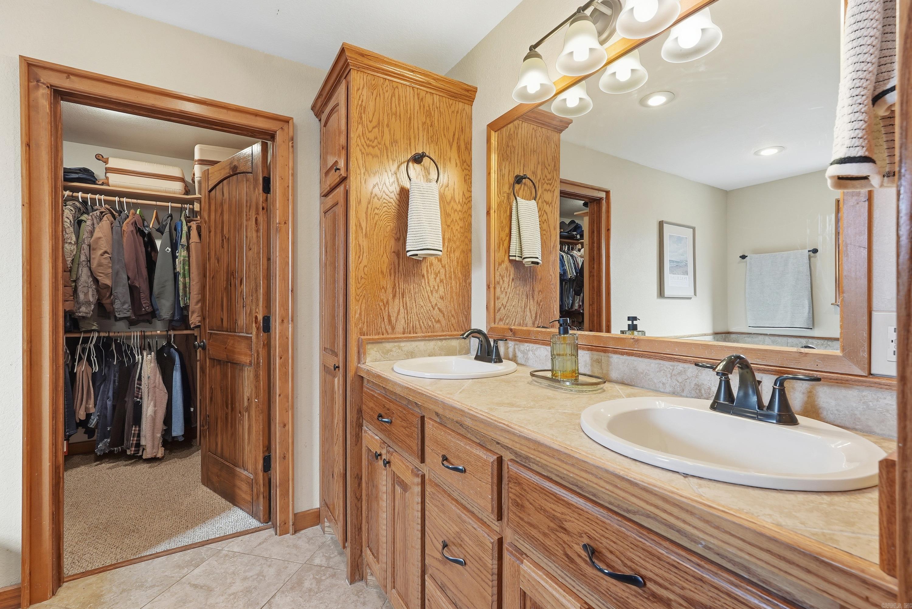 18 Kenwood Cove