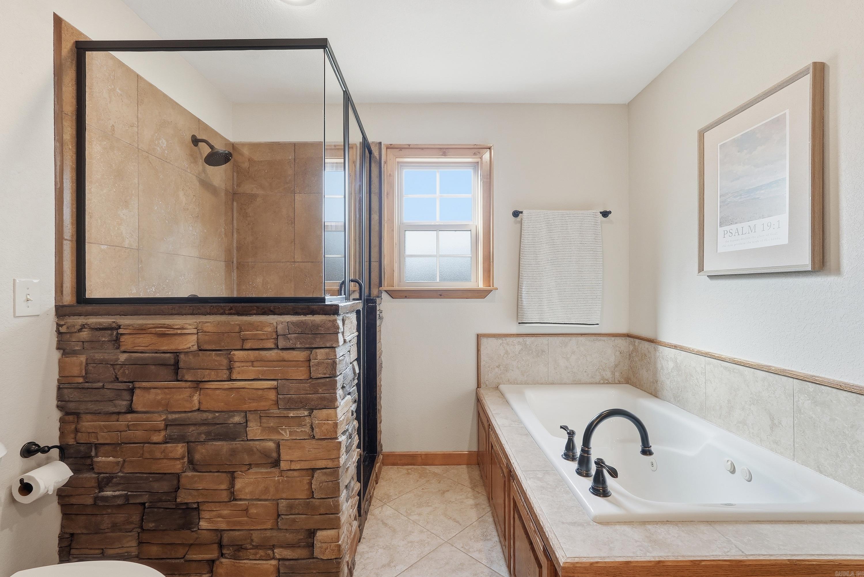 18 Kenwood Cove