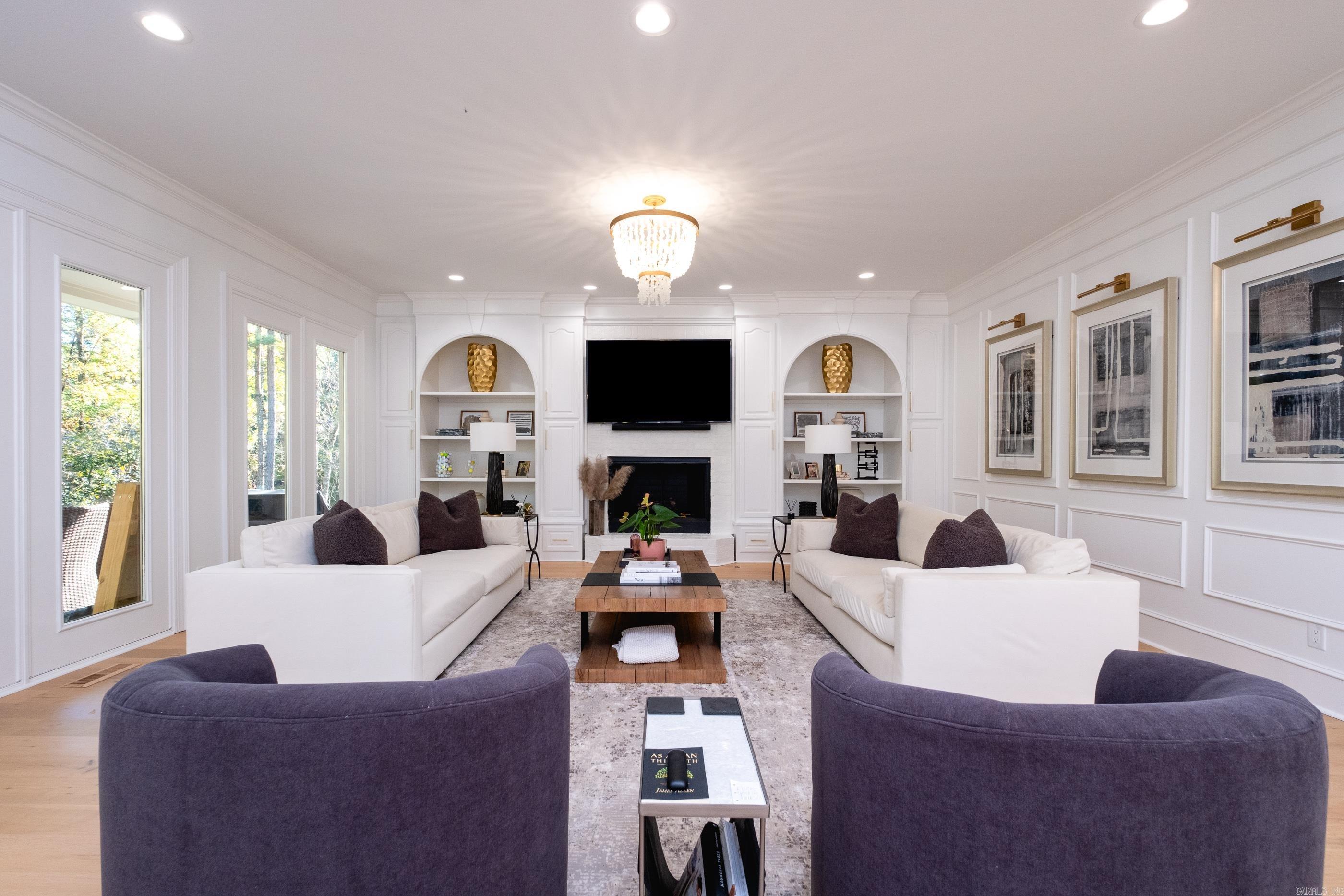 35 Sologne Circle