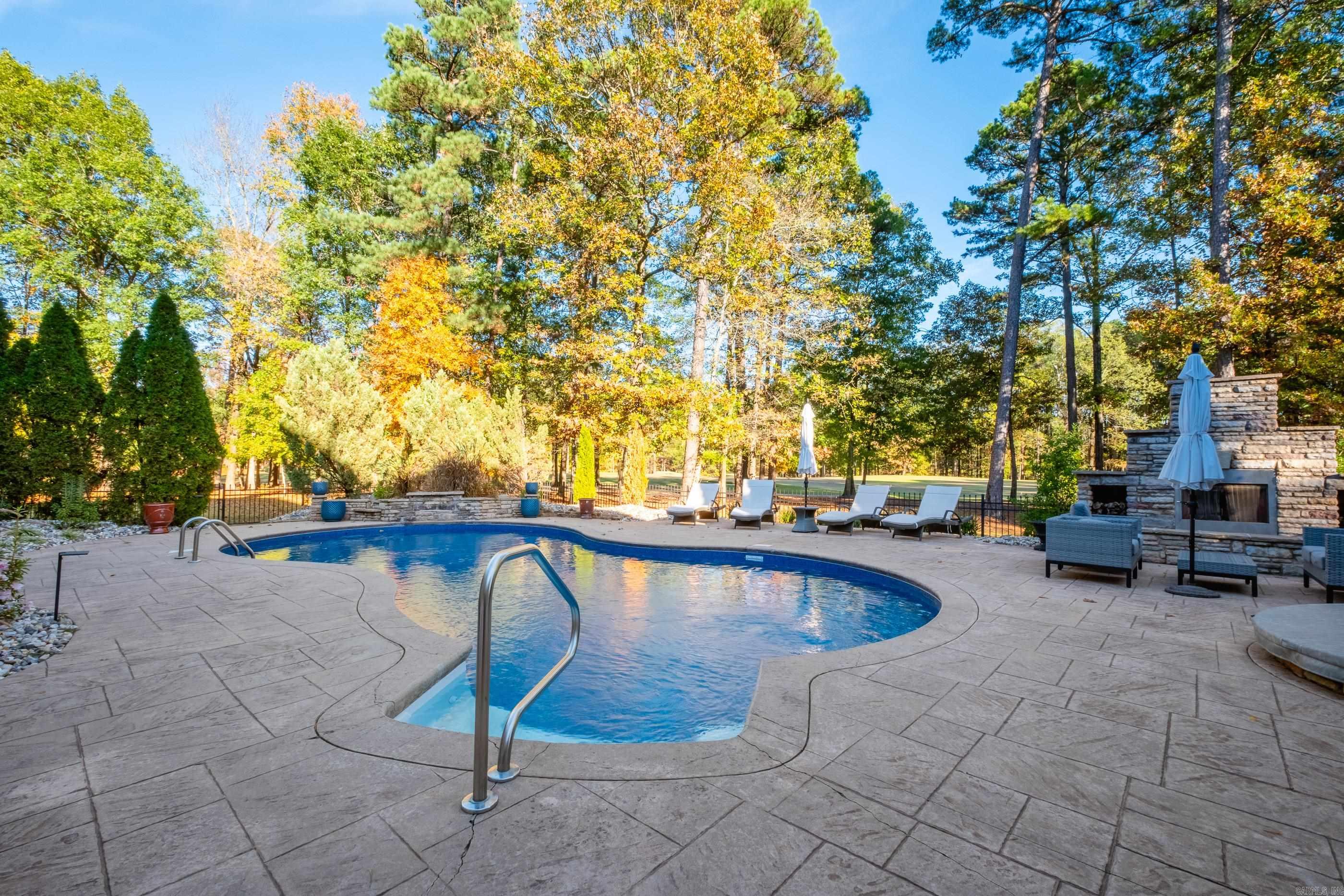 35 Sologne Circle