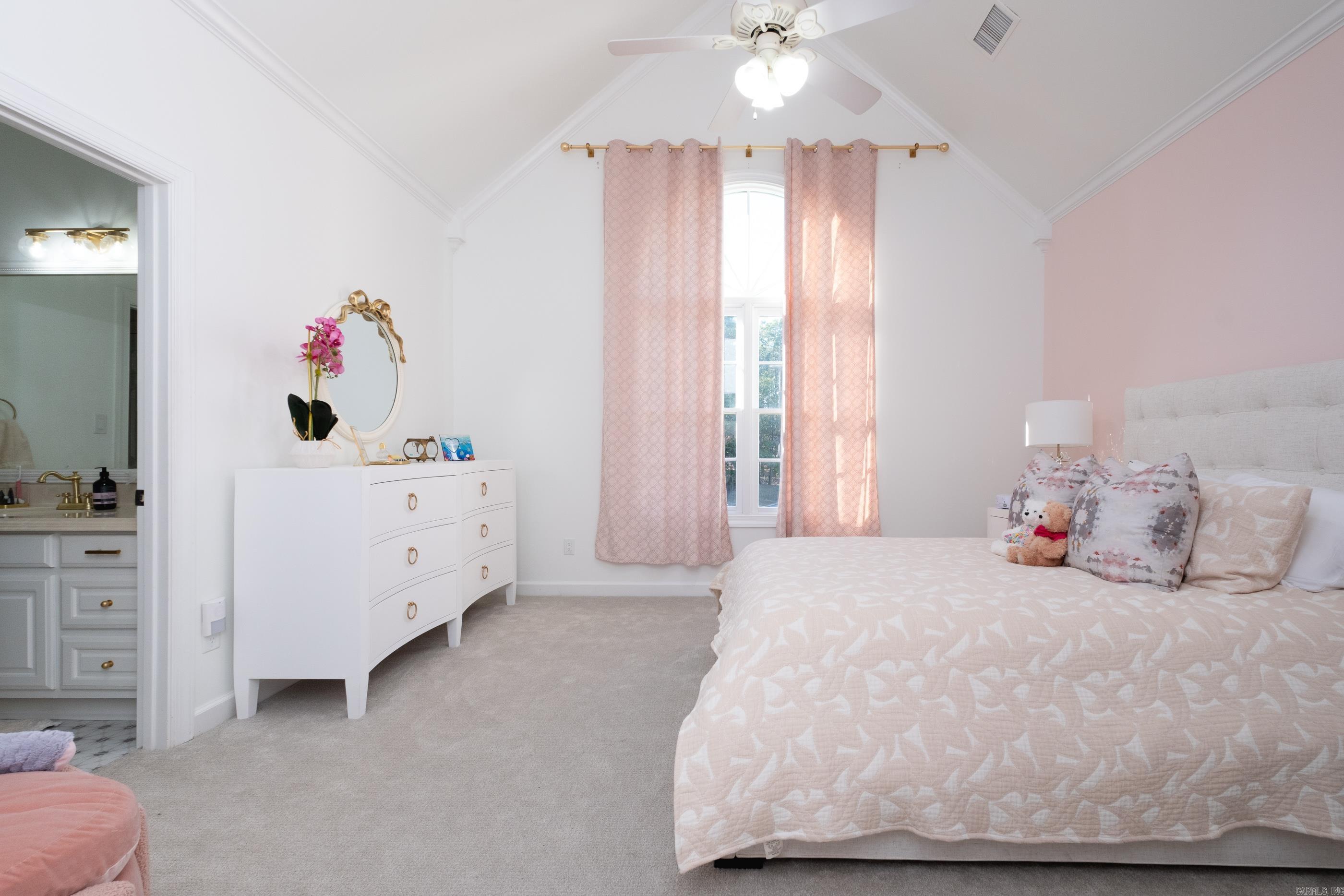 35 Sologne Circle