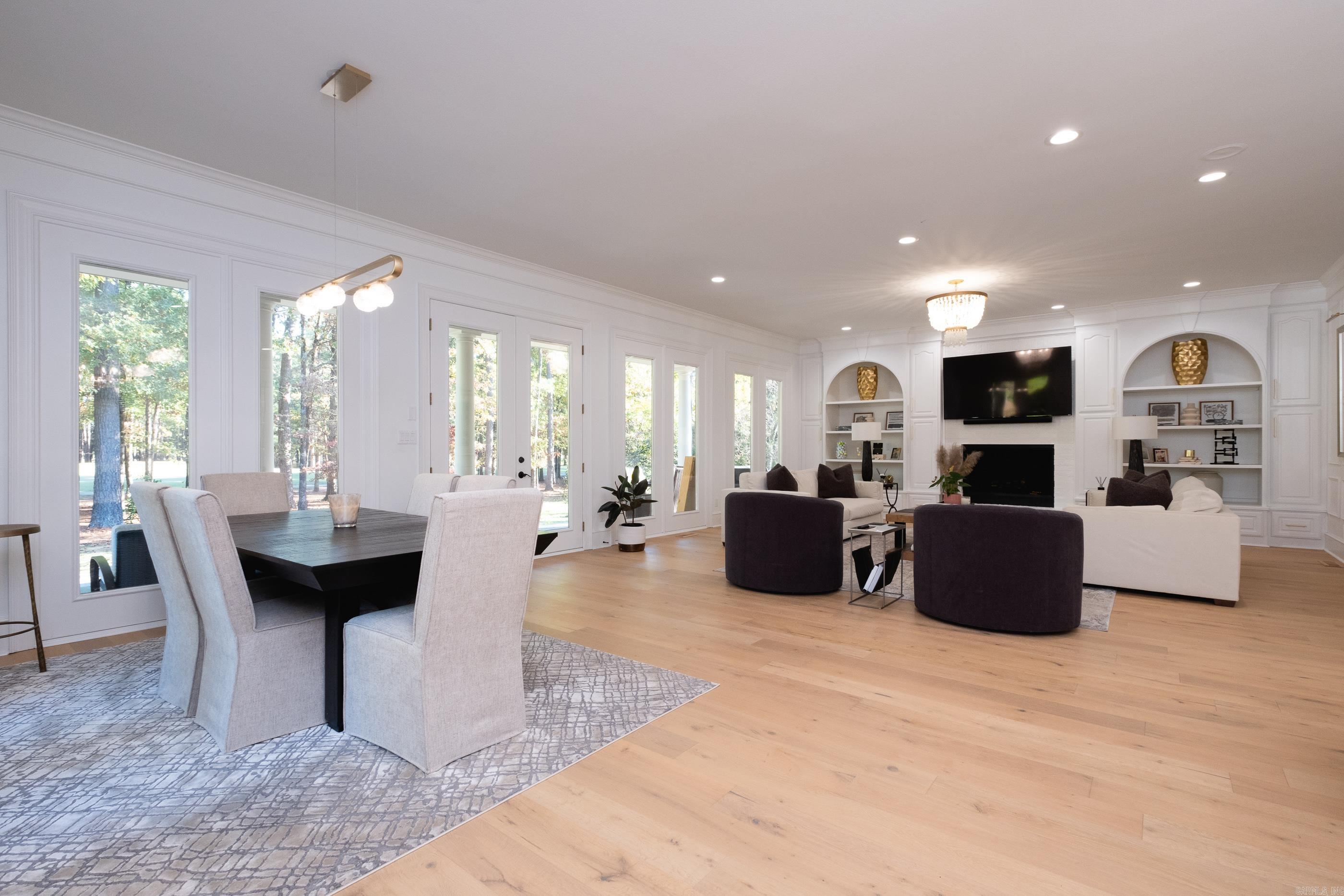 35 Sologne Circle