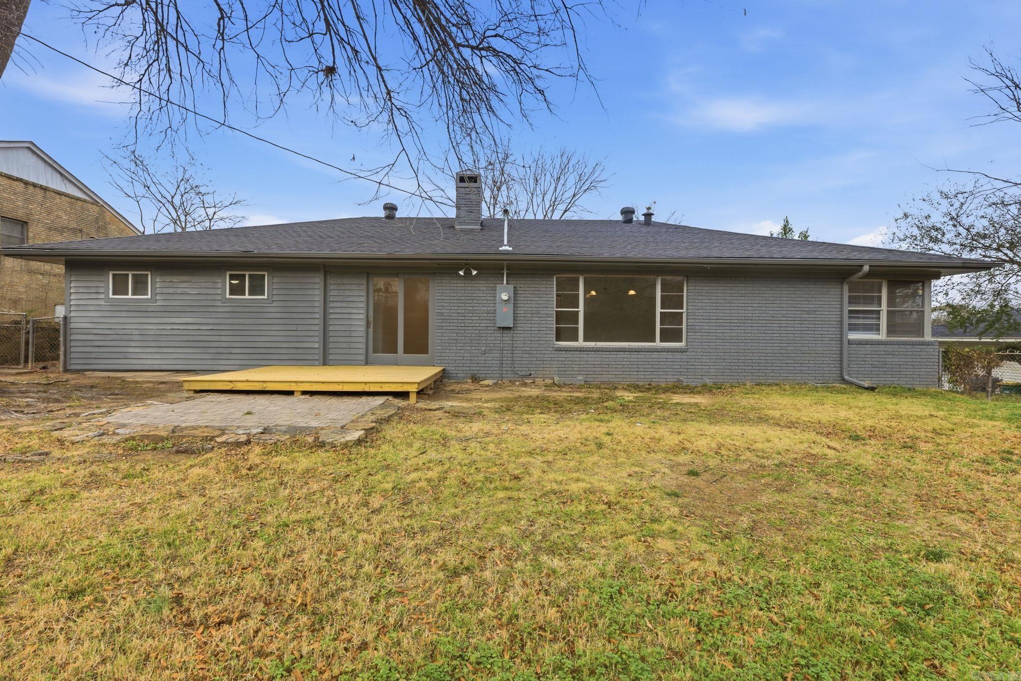 11 Mockingbird Lane