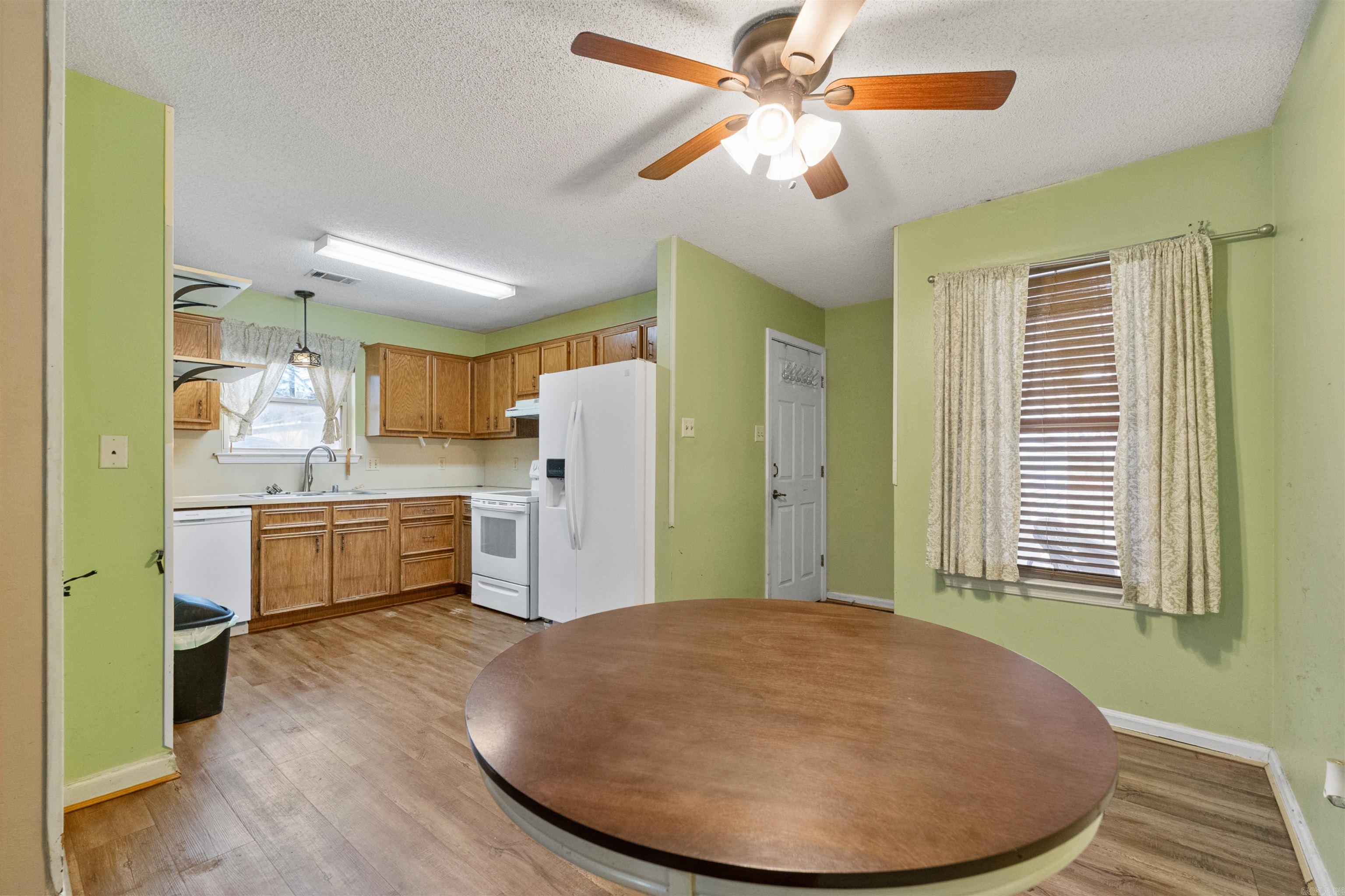9404 Maryland Cove