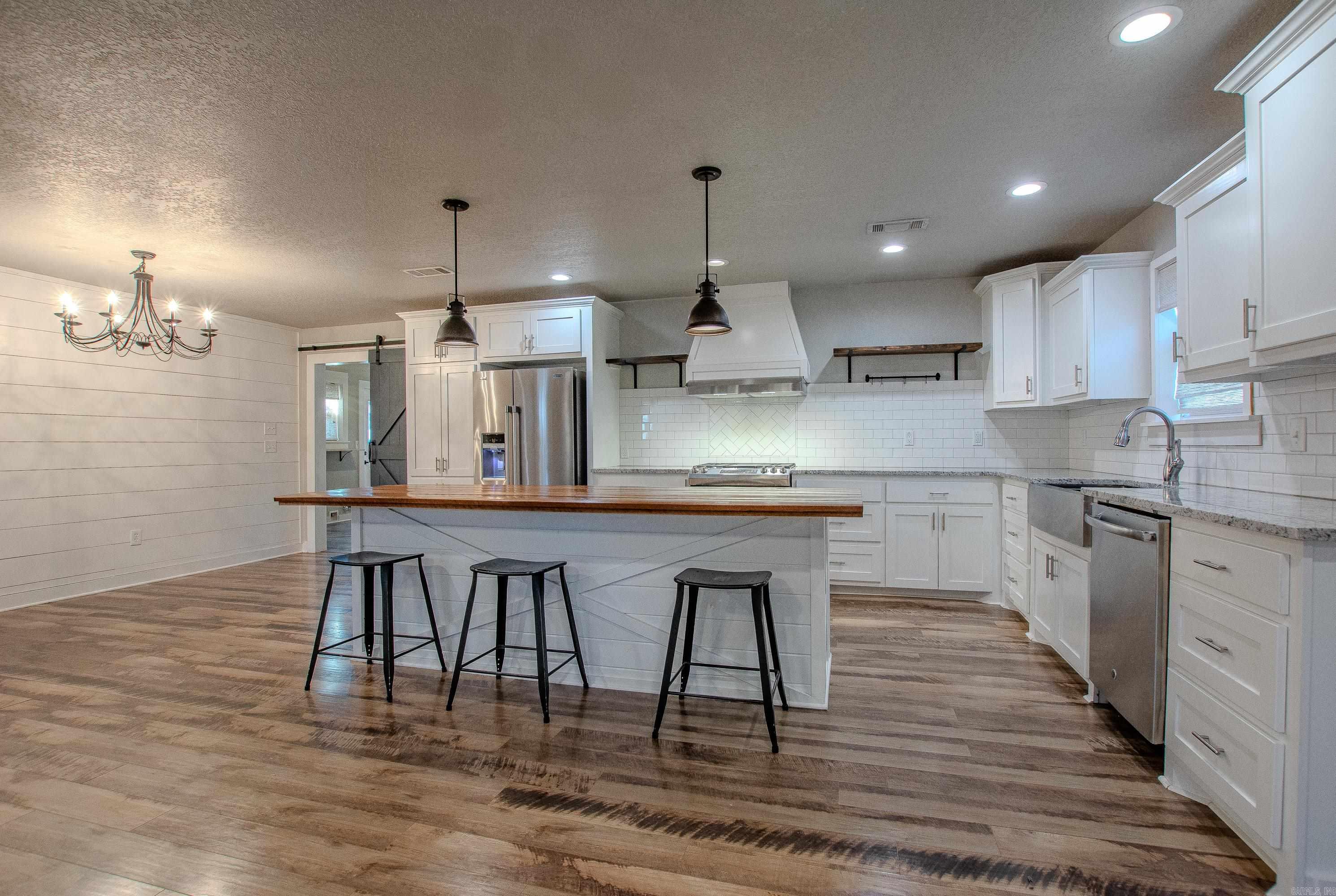 1724 Lynnwood Drive