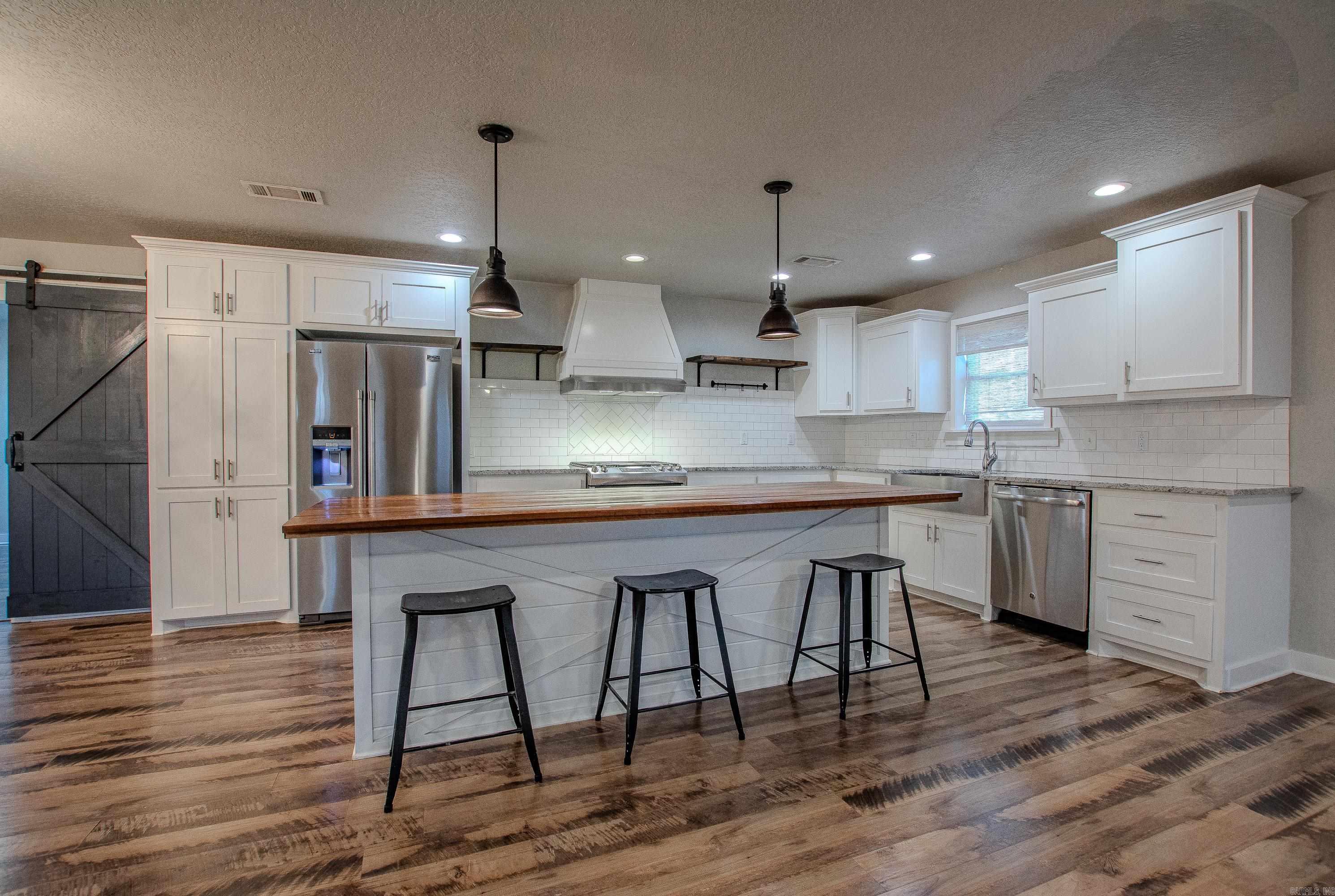 1724 Lynnwood Drive