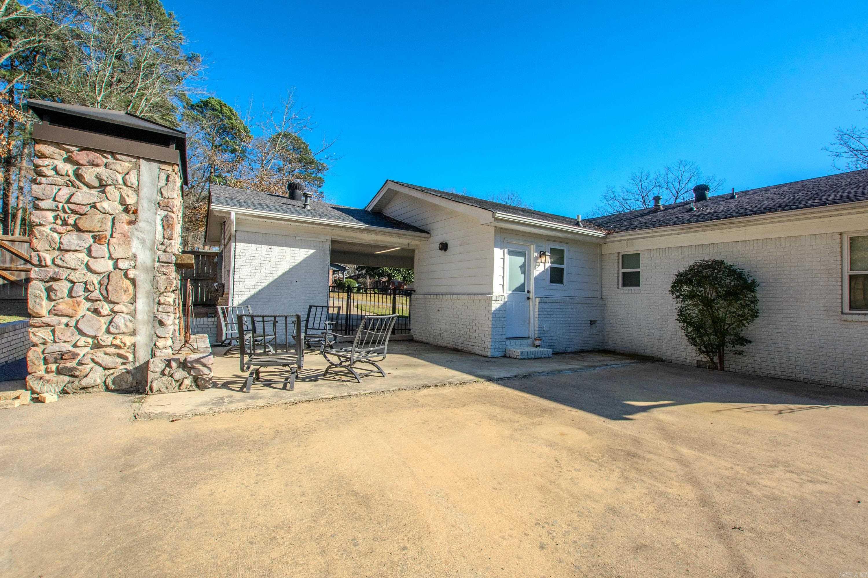 1724 Lynnwood Drive