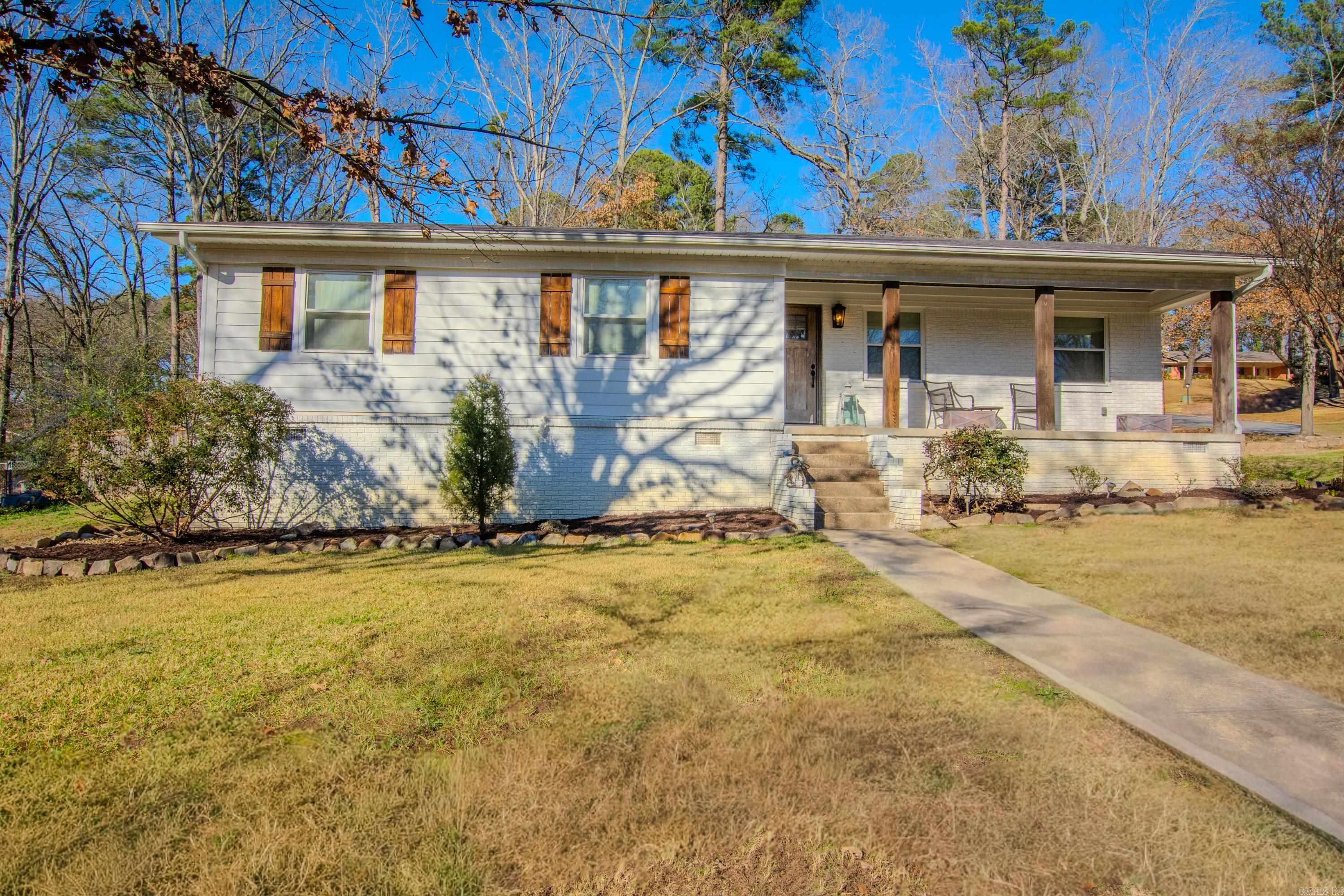 1724 Lynnwood Drive