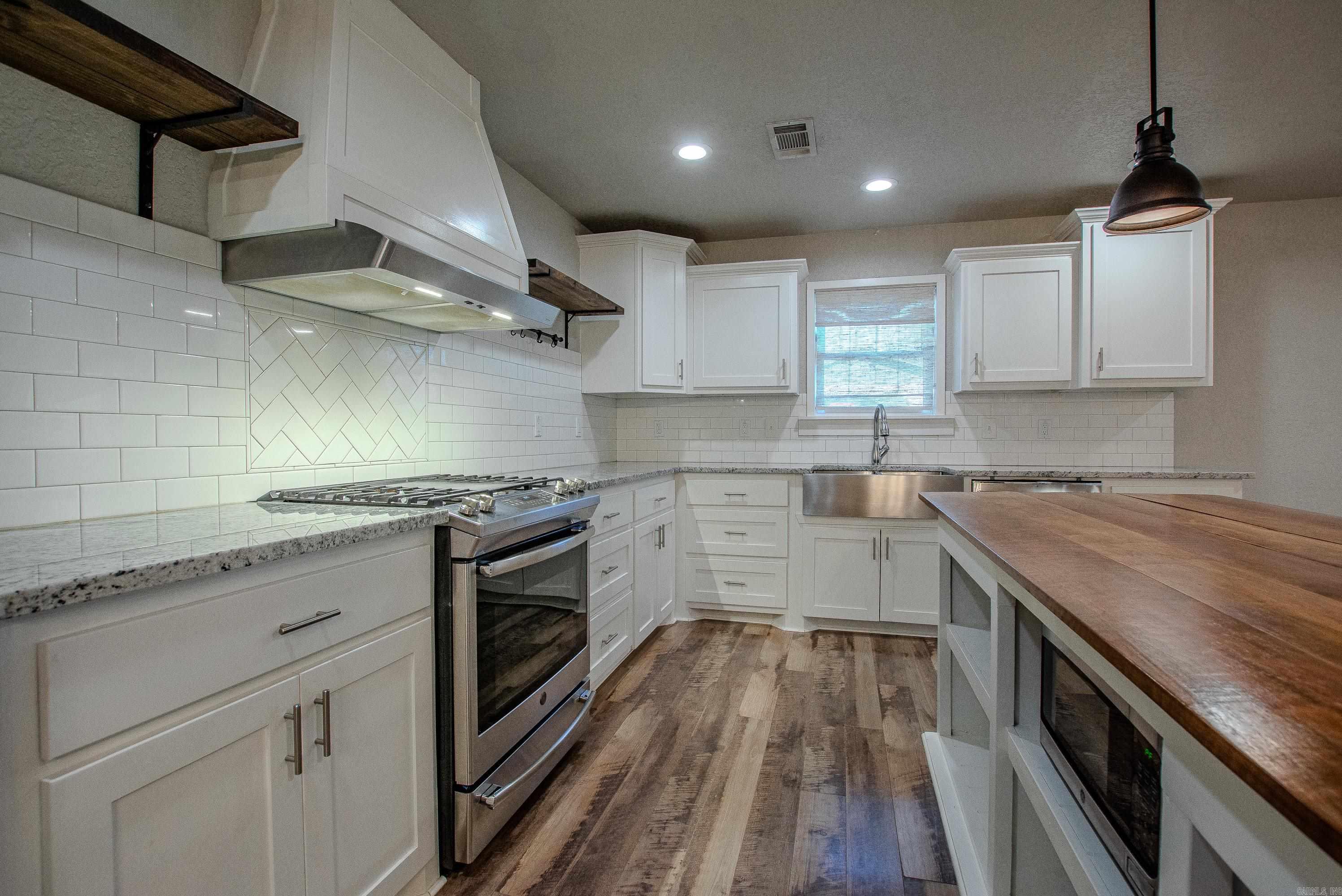 1724 Lynnwood Drive