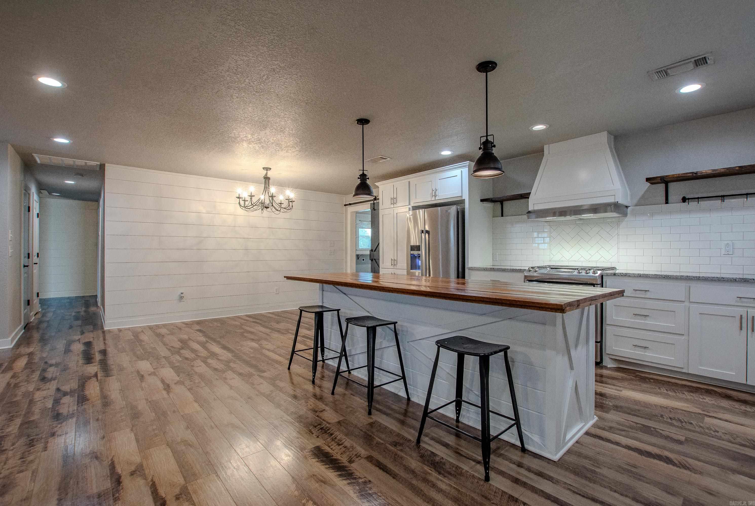 1724 Lynnwood Drive
