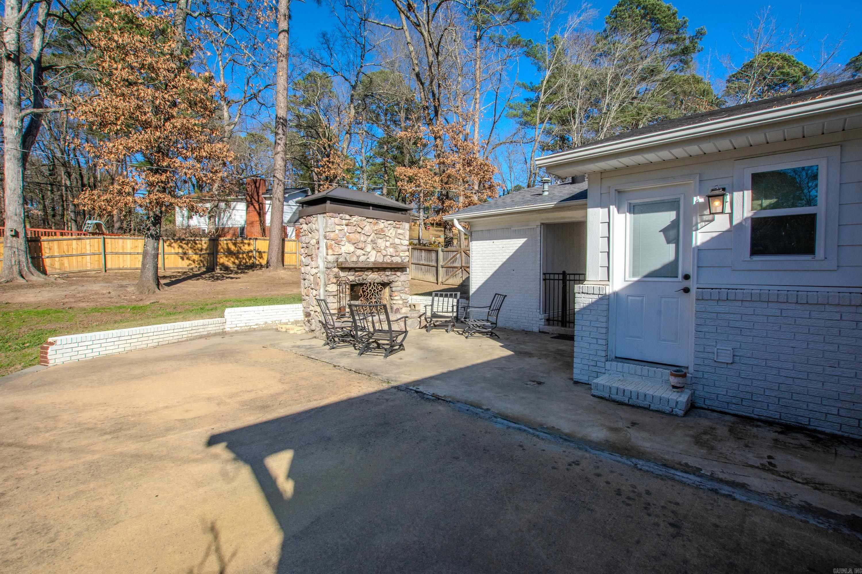 1724 Lynnwood Drive