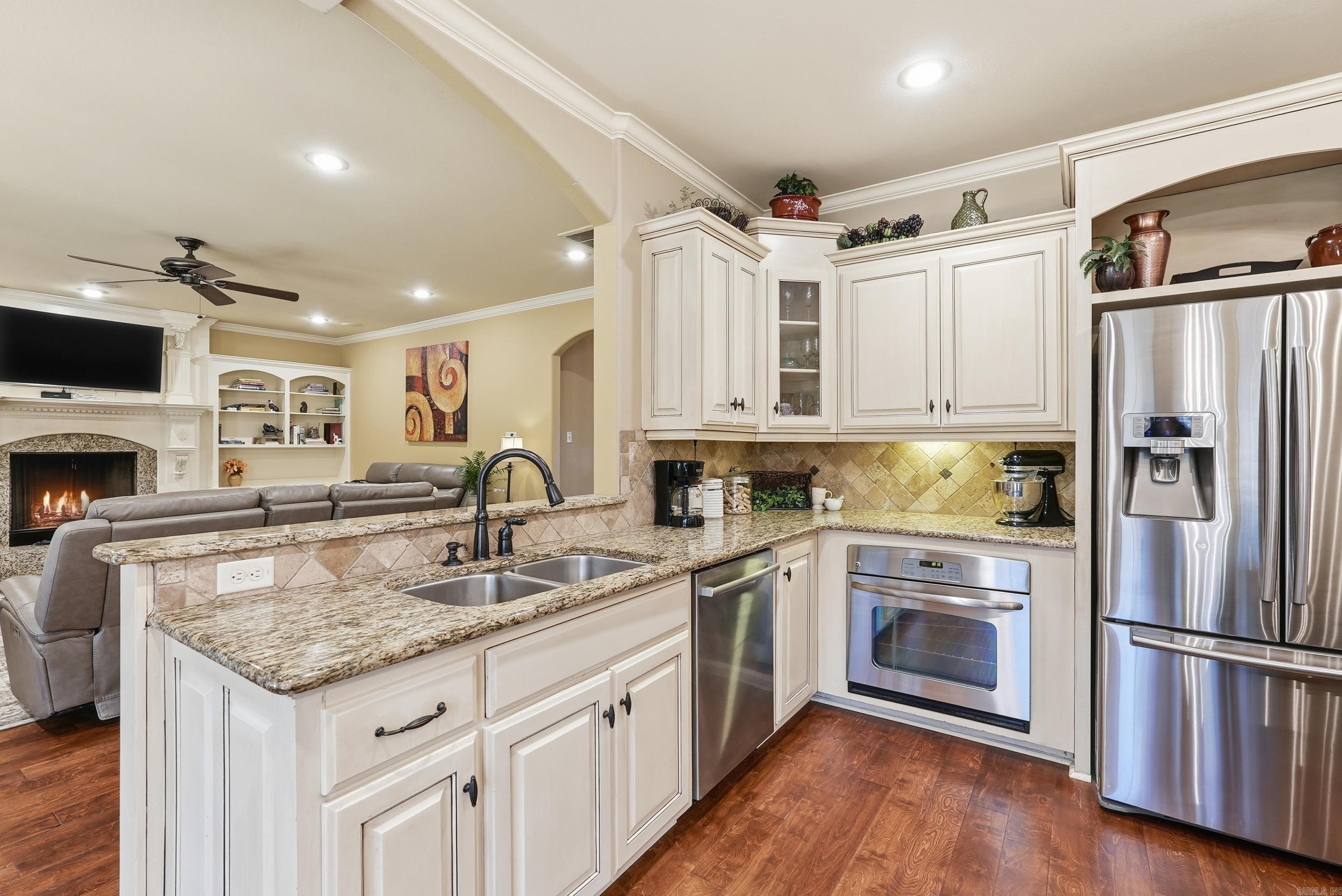 1120 Applewood Drive