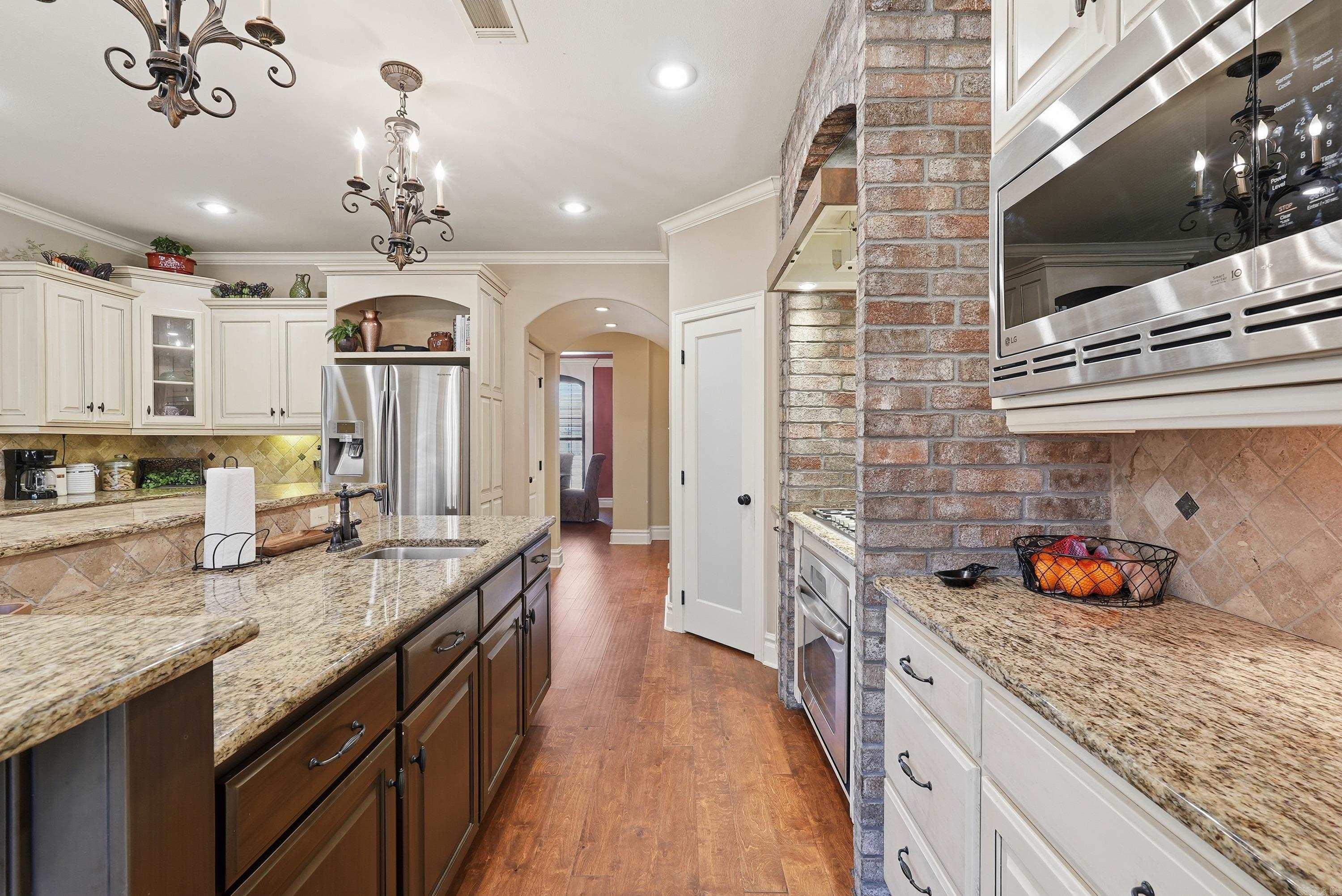 1120 Applewood Drive