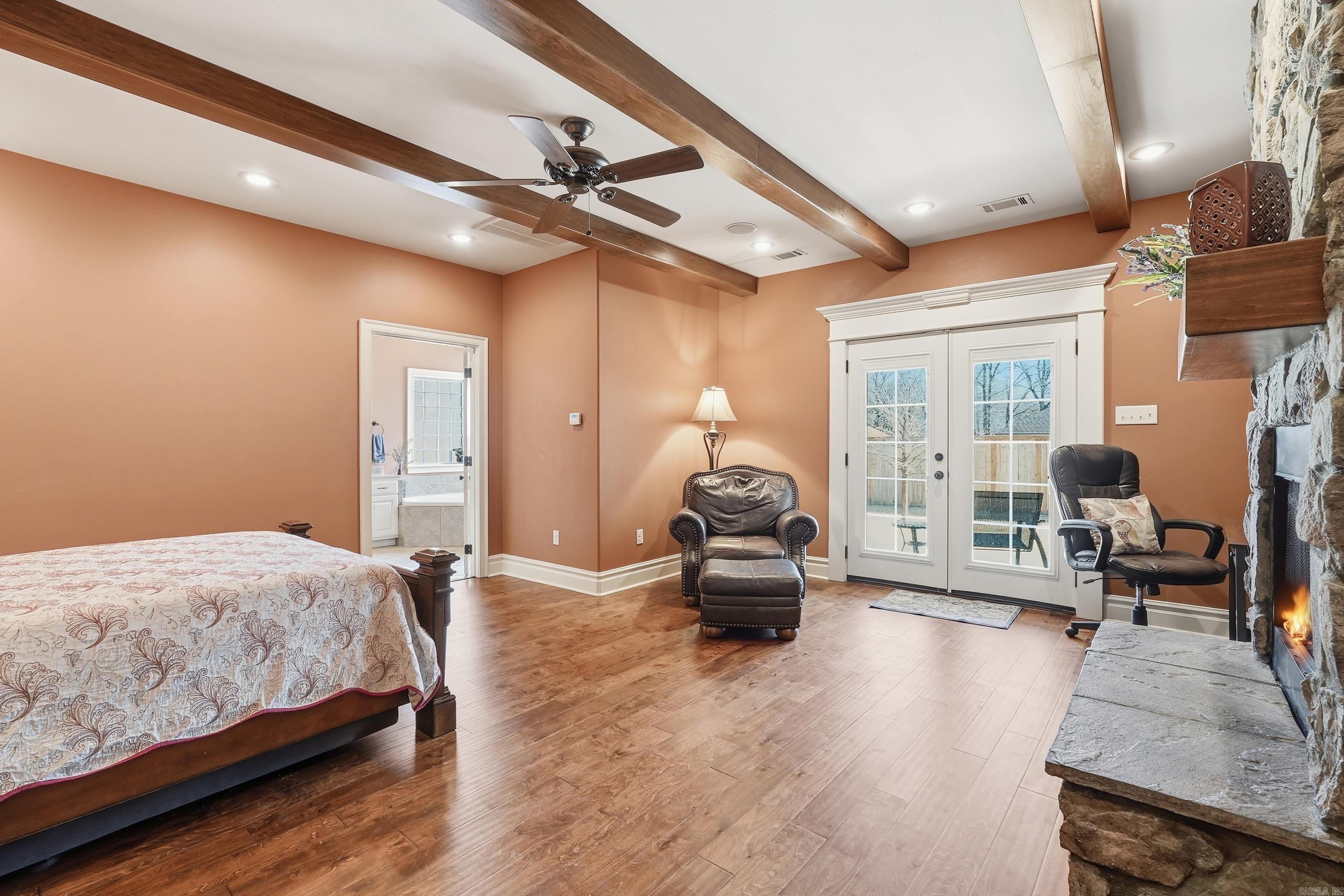 1120 Applewood Drive